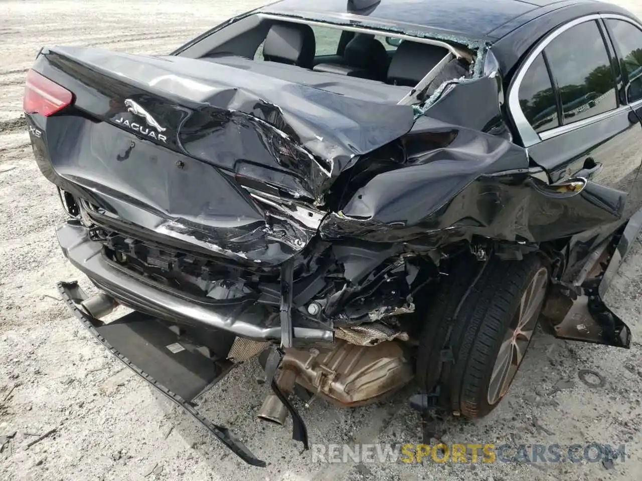 9 Photograph of a damaged car SAJAE4FX6LCP56356 JAGUAR XE 2020