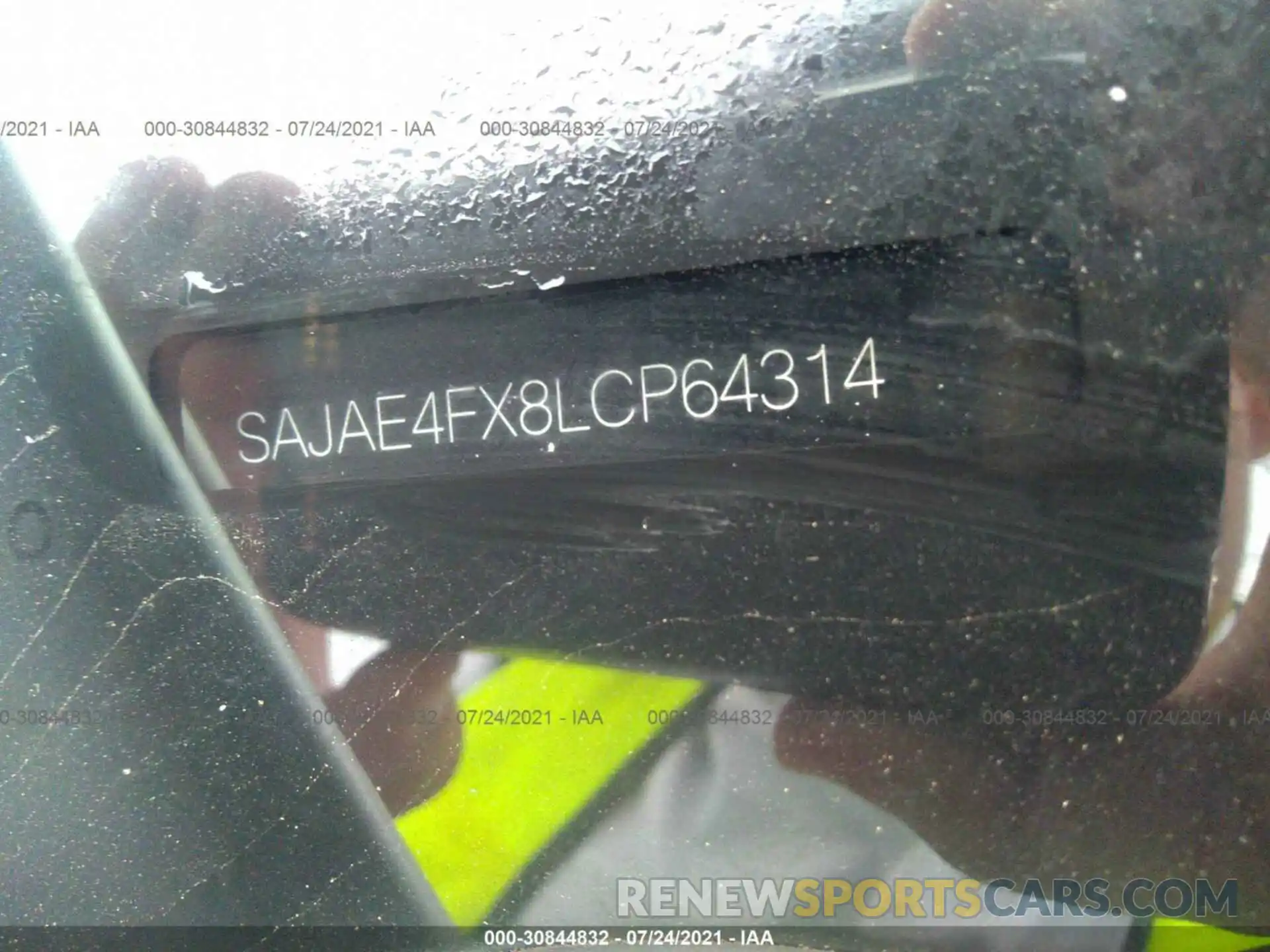 9 Photograph of a damaged car SAJAE4FX8LCP64314 JAGUAR XE 2020