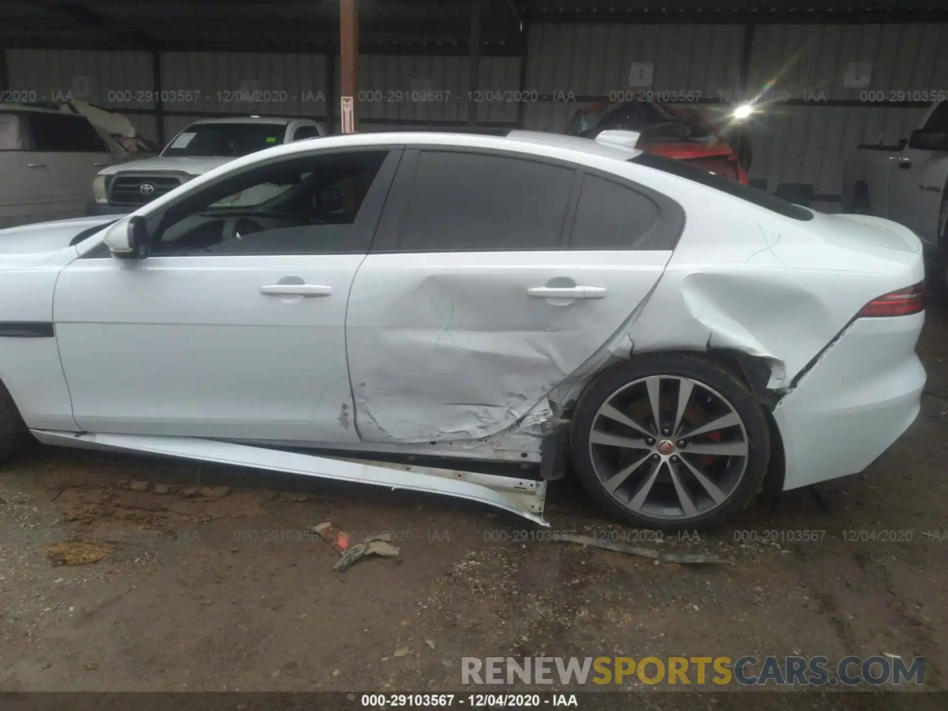 6 Photograph of a damaged car SAJAE4FX9LCP58537 JAGUAR XE 2020