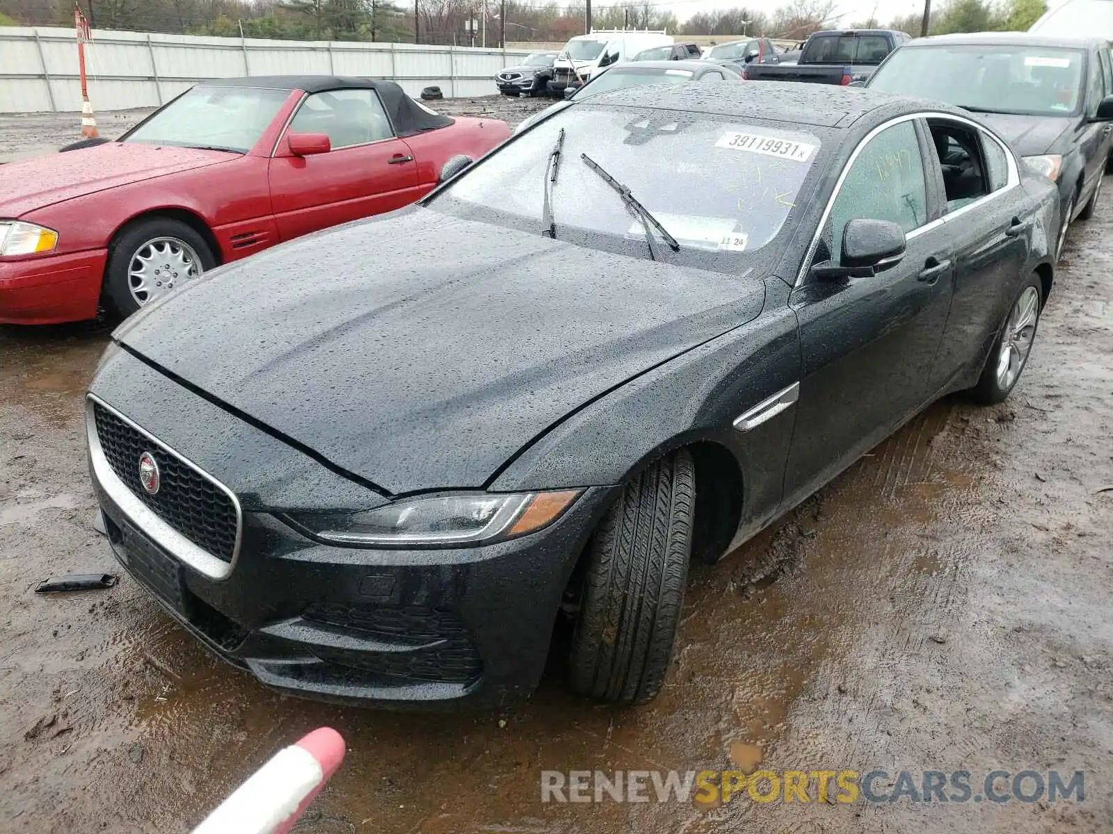 2 Фотография поврежденного автомобиля SAJAJ4FX2LCP56544 JAGUAR XE 2020