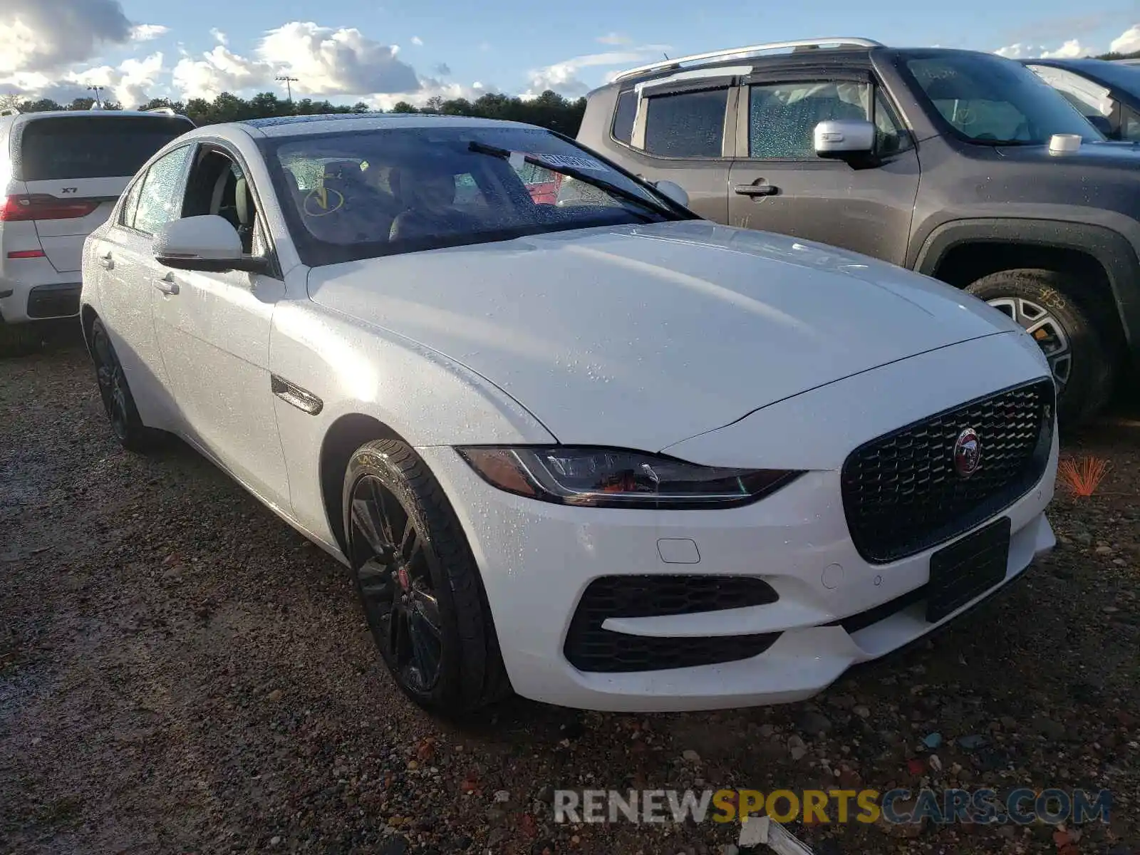 1 Photograph of a damaged car SAJAJ4FX7LCP58550 JAGUAR XE 2020