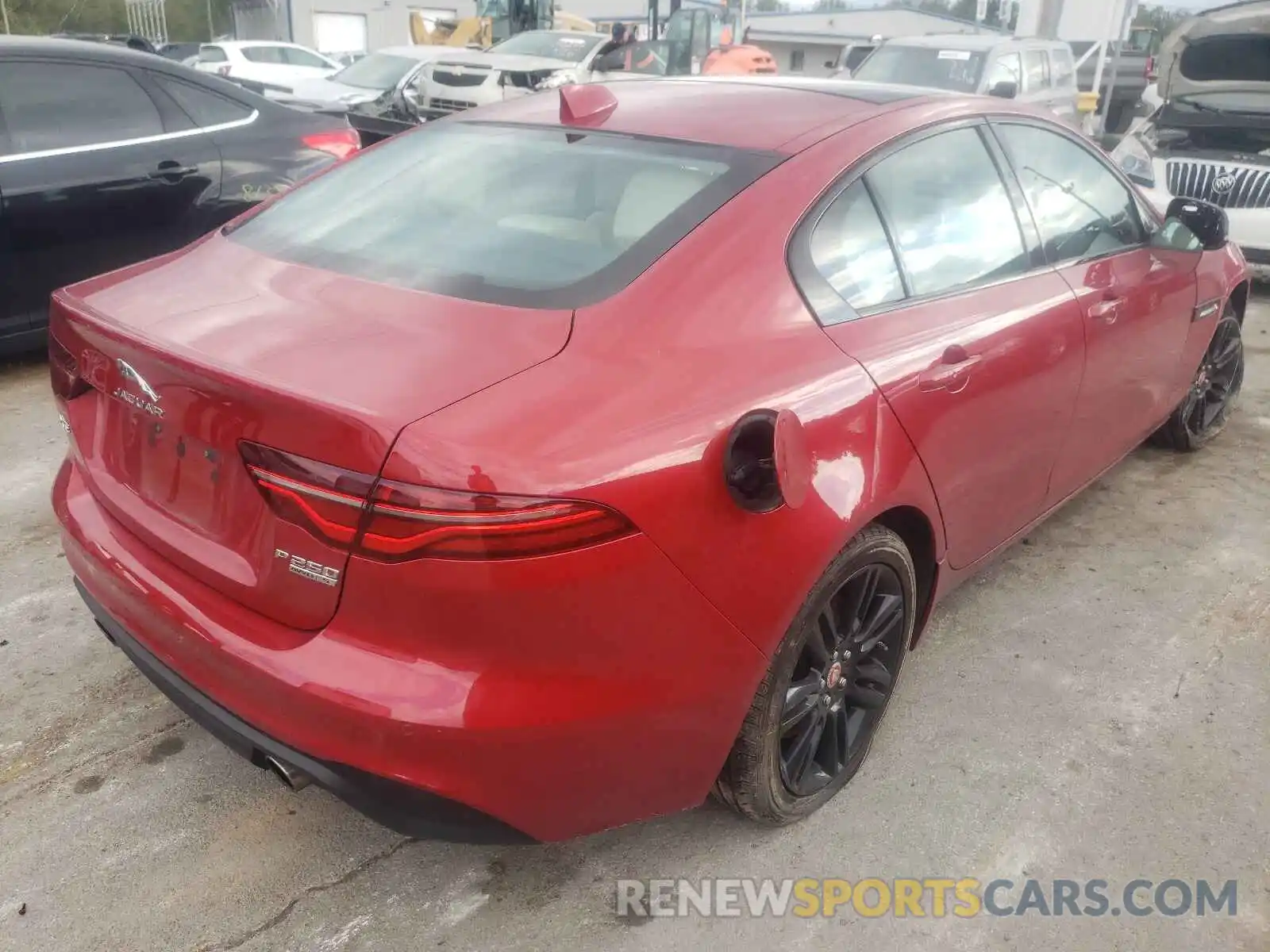 4 Фотография поврежденного автомобиля SAJAJ4FX7LCP64087 JAGUAR XE 2020