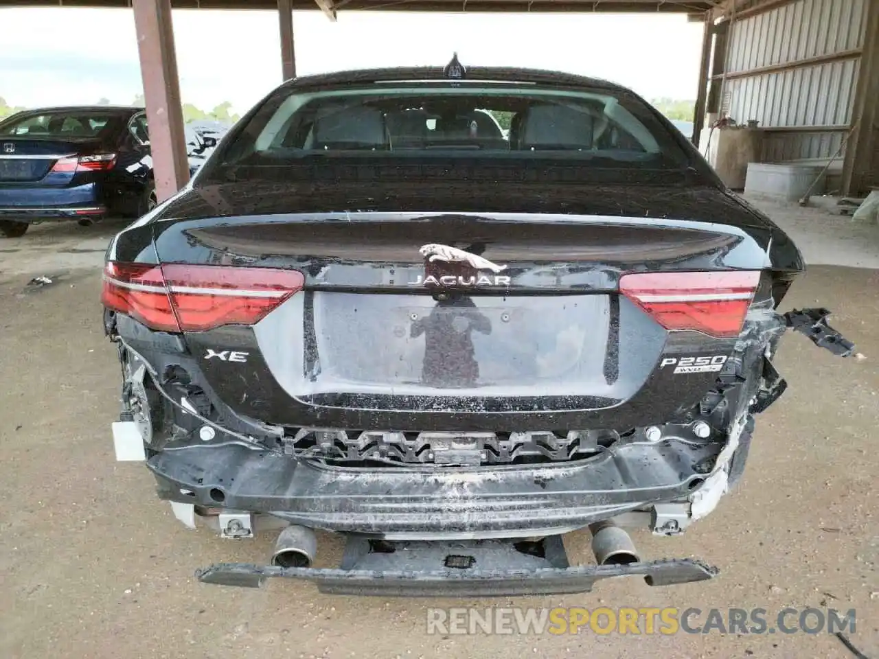 9 Photograph of a damaged car SAJAJ4FXXLCP58638 JAGUAR XE 2020