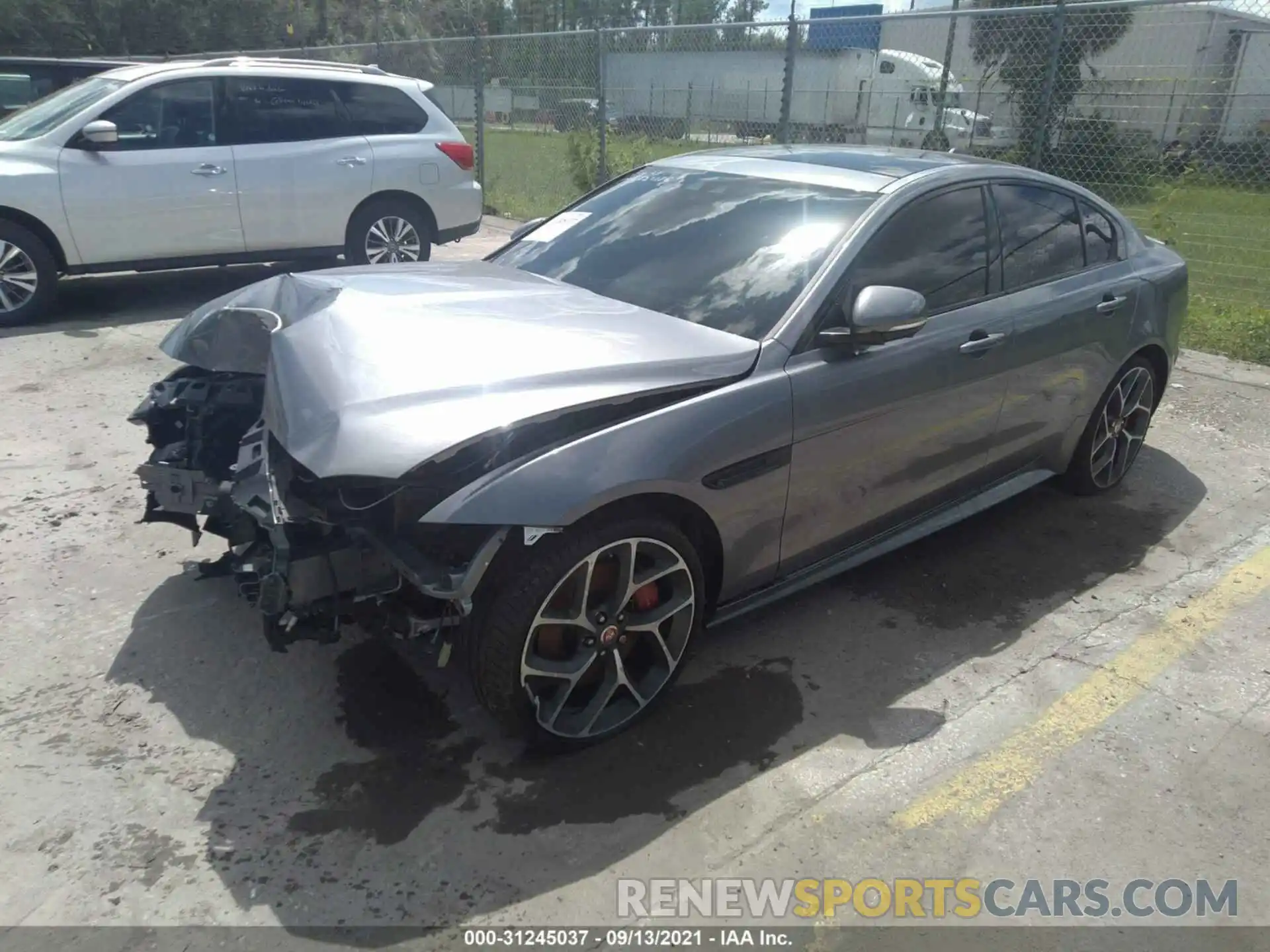 2 Фотография поврежденного автомобиля SAJAT4GX1LCP55958 JAGUAR XE 2020