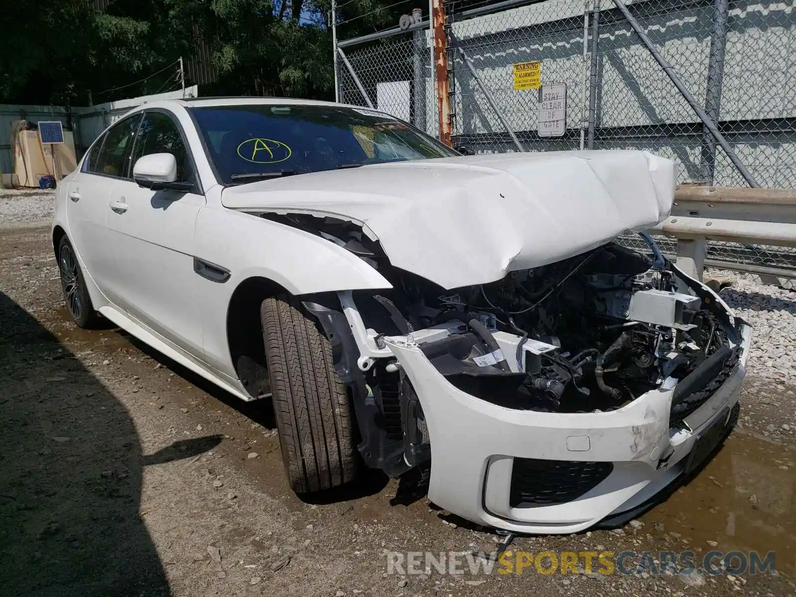 1 Photograph of a damaged car SAJAT4GX7LCP62963 JAGUAR XE 2020