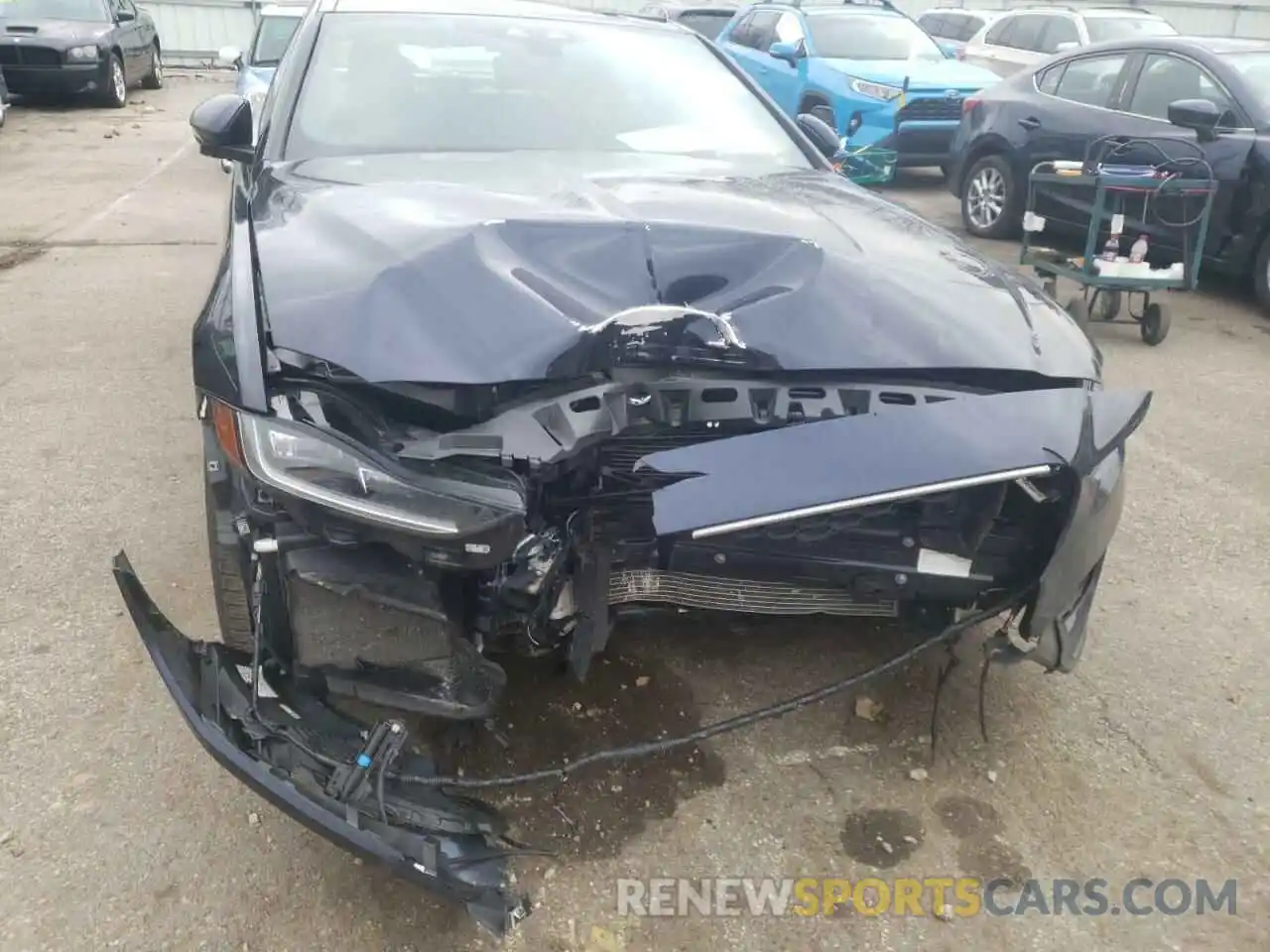 9 Photograph of a damaged car SAJAT4GXXLCP60155 JAGUAR XE 2020