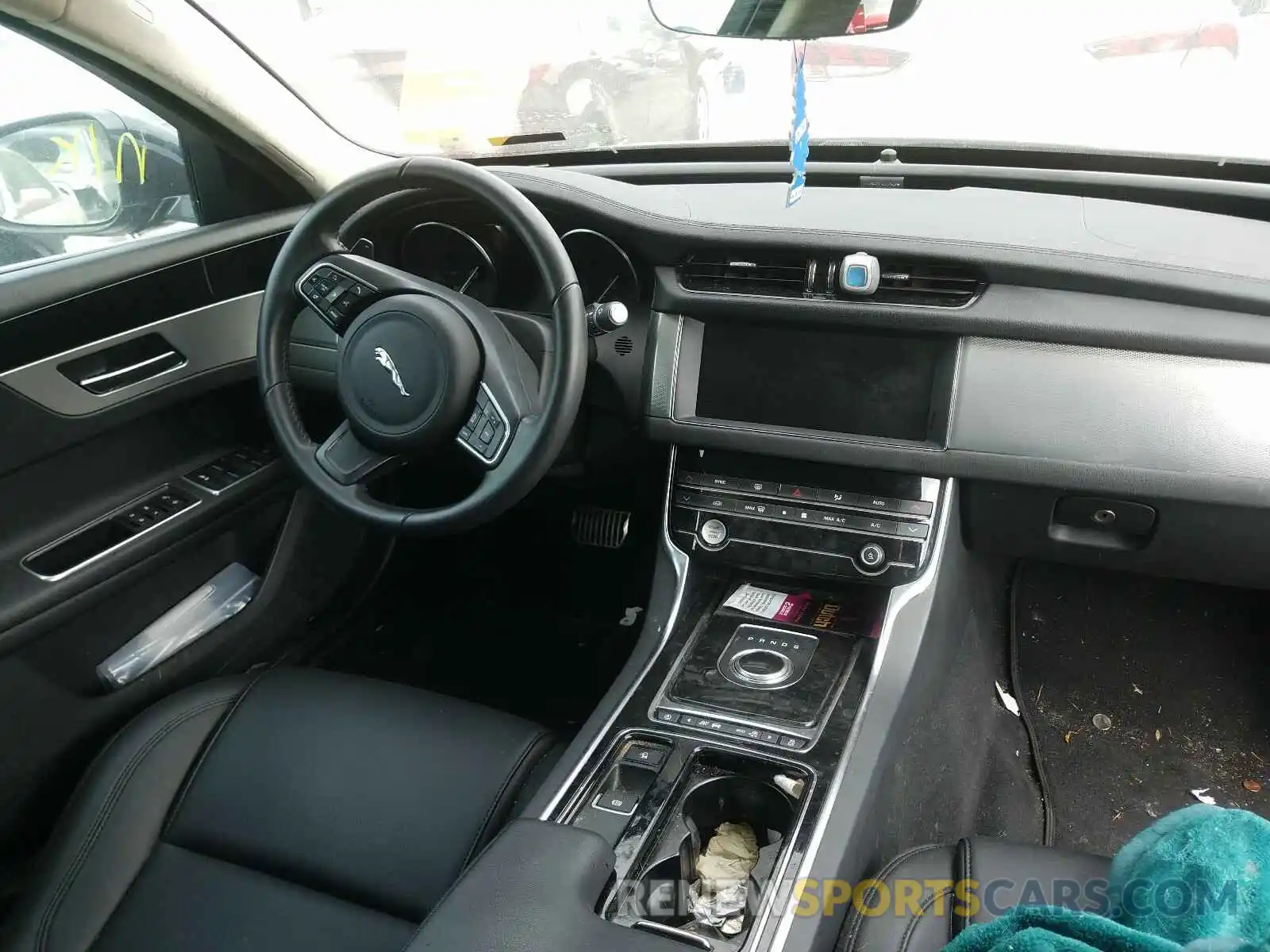 9 Photograph of a damaged car SAJBD4FX0KCY79219 JAGUAR XF 2019