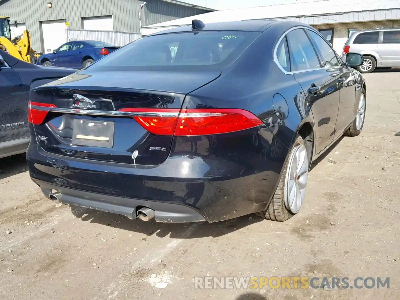 4 Фотография поврежденного автомобиля SAJBD4FX4KCY79014 JAGUAR XF 2019