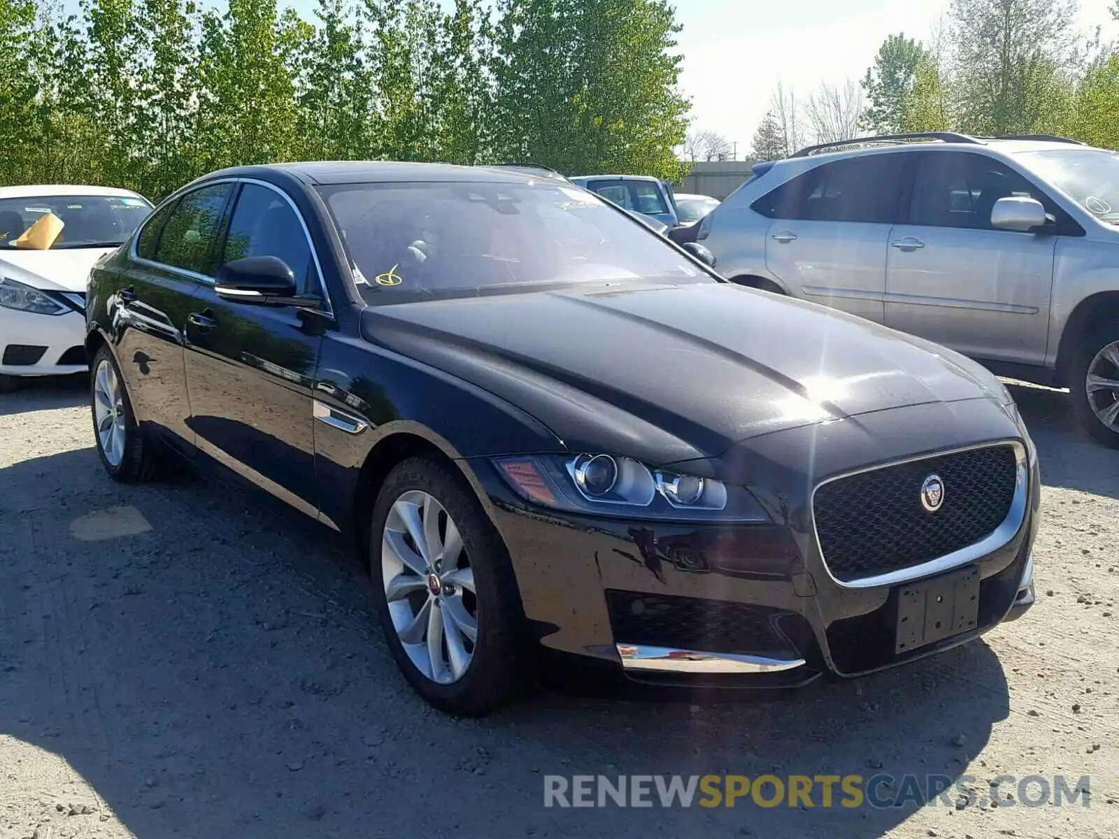 1 Фотография поврежденного автомобиля SAJBD4FX8KCY79159 JAGUAR XF 2019