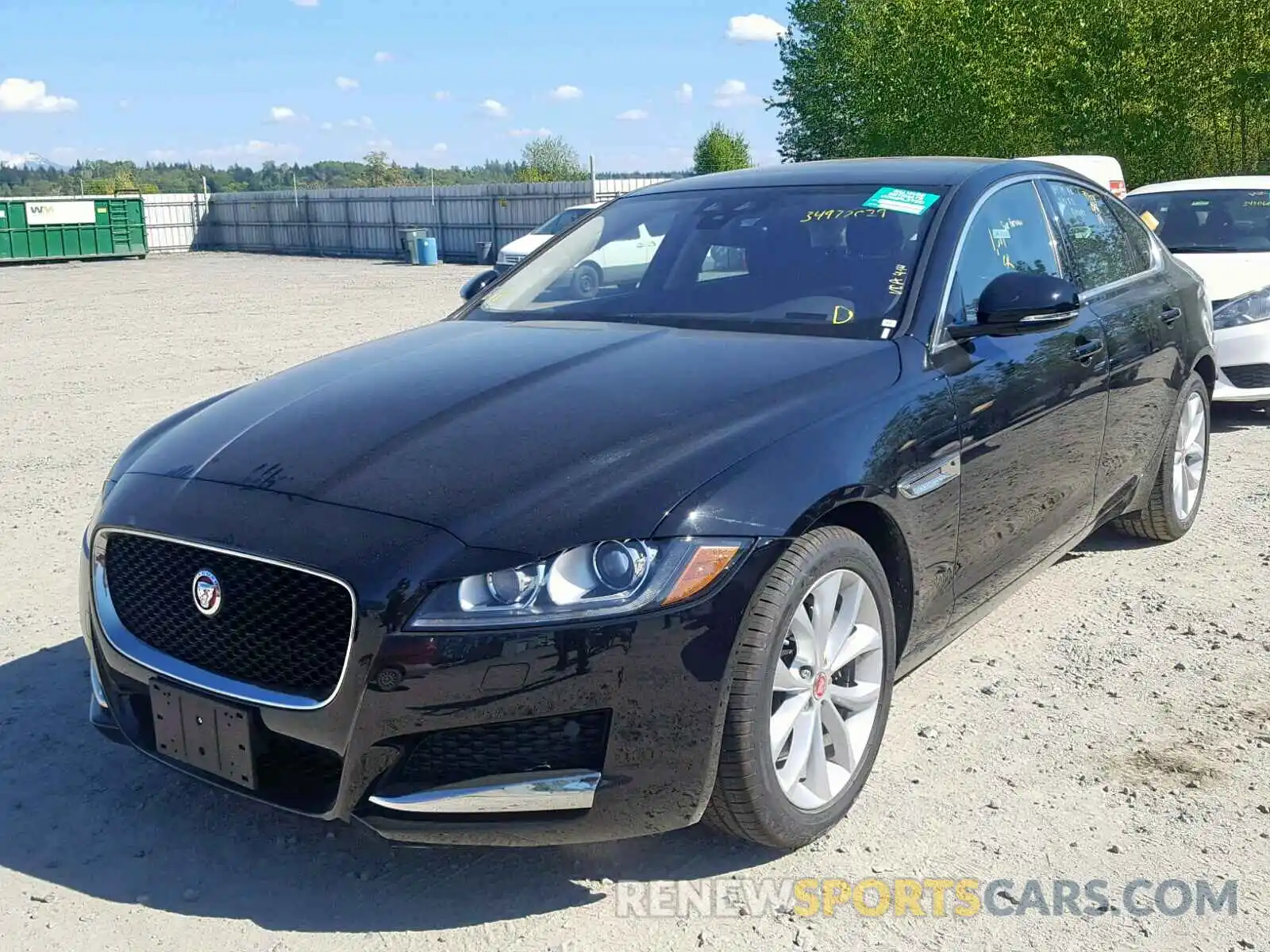 2 Фотография поврежденного автомобиля SAJBD4FX8KCY79159 JAGUAR XF 2019