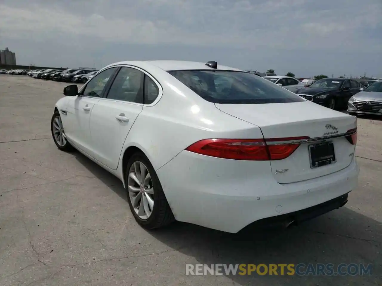 3 Photograph of a damaged car SAJBD4FX8KCY80828 JAGUAR XF 2019