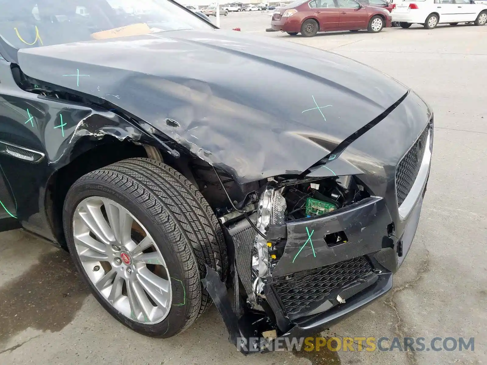 9 Photograph of a damaged car SAJBD4GX1KCY81429 JAGUAR XF 2019