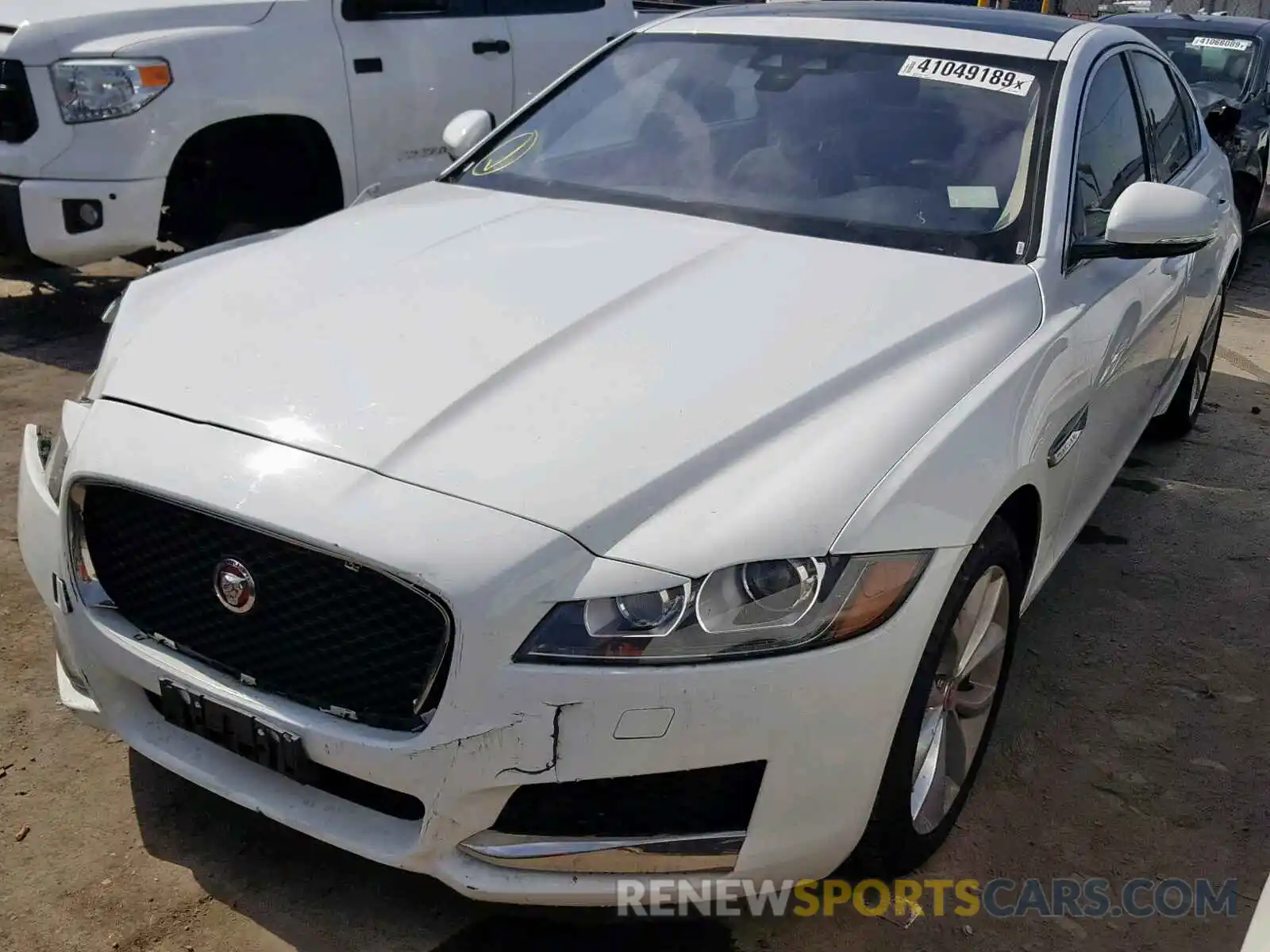 2 Фотография поврежденного автомобиля SAJBJ4FX3KCY78932 JAGUAR XF 2019