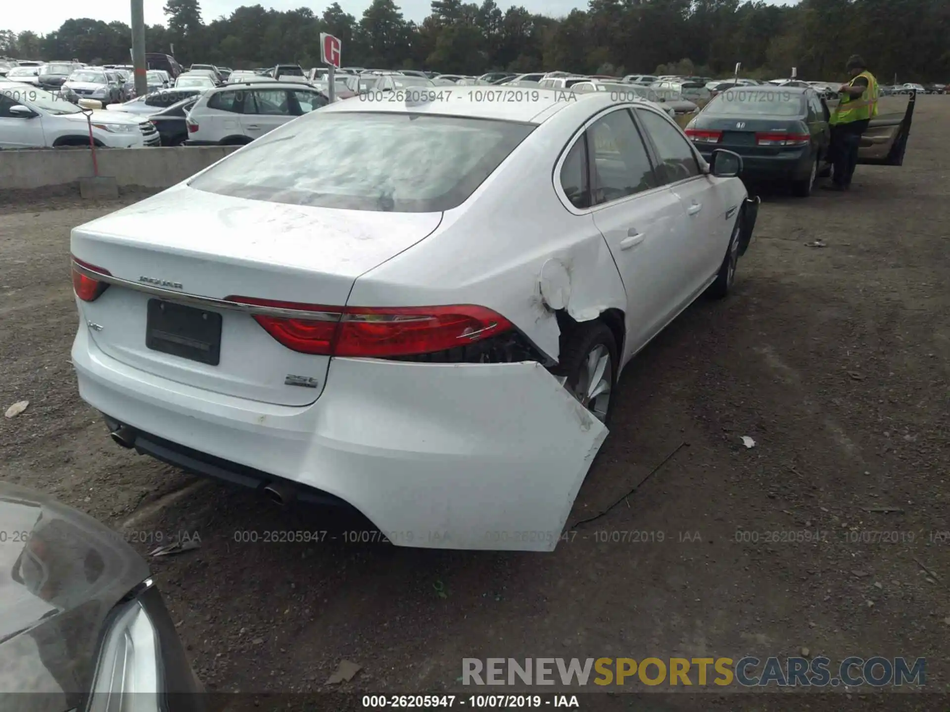 4 Photograph of a damaged car SAJBJ4FX3KCY79546 JAGUAR XF 2019