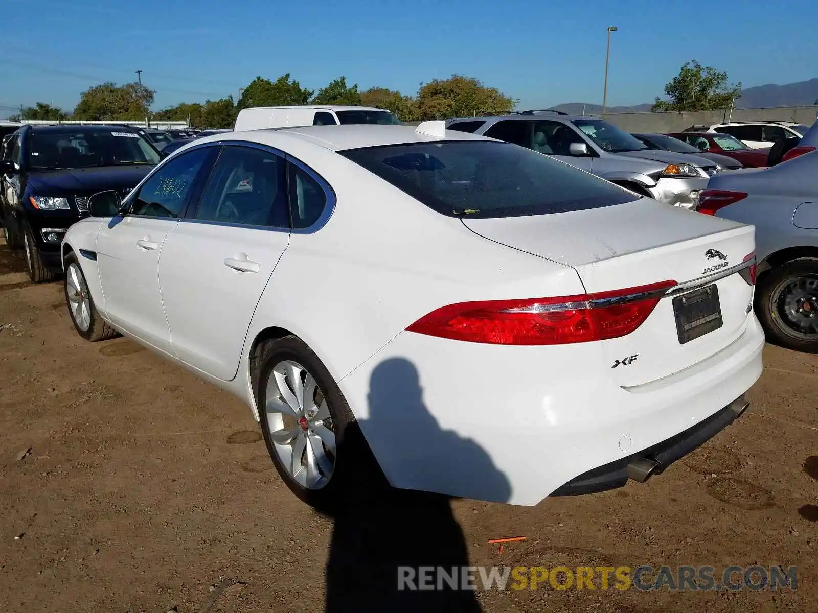 3 Photograph of a damaged car SAJBJ4FX5KCY79001 JAGUAR XF 2019