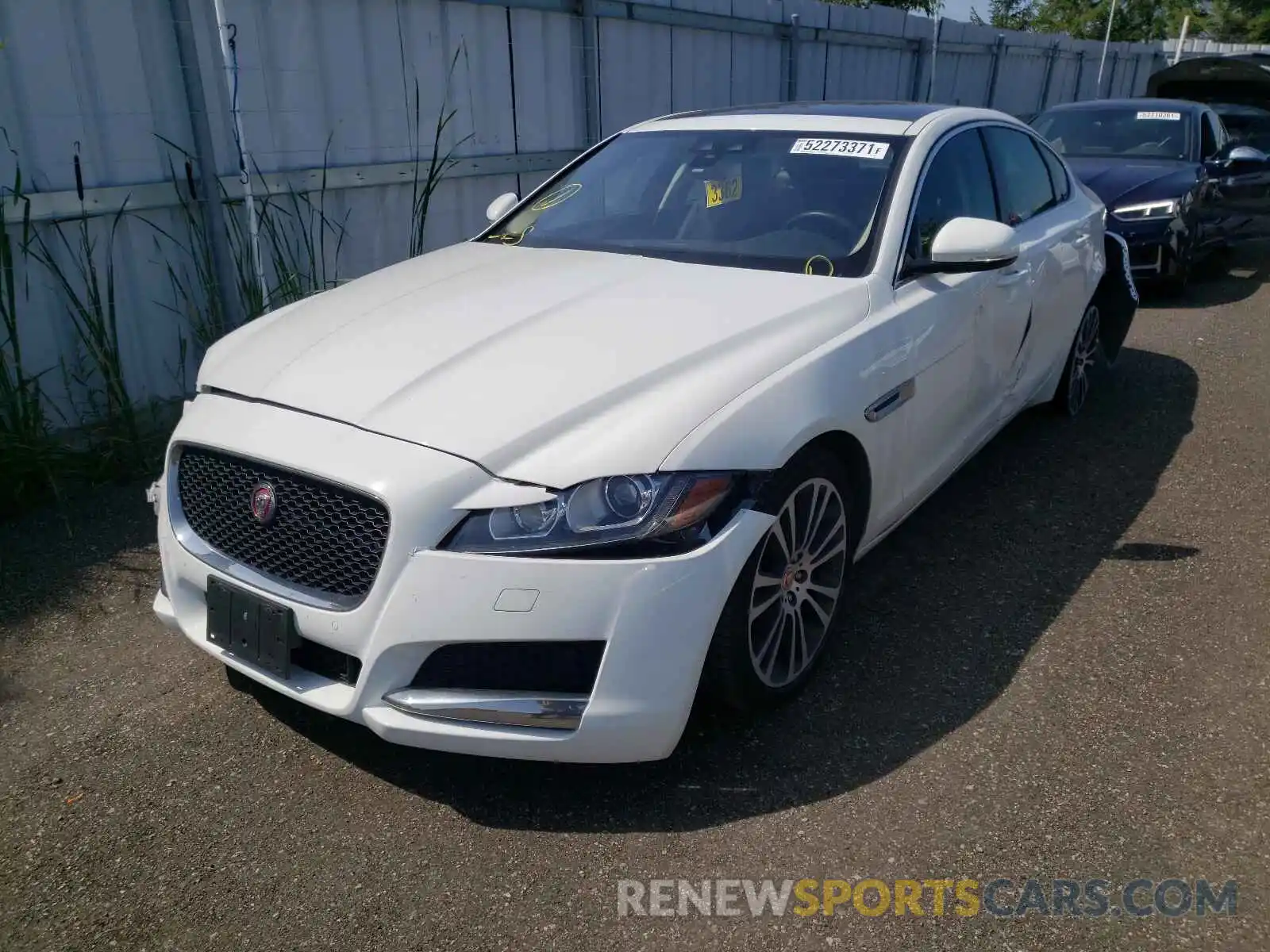 2 Фотография поврежденного автомобиля SAJBK4FX4KCY78161 JAGUAR XF 2019