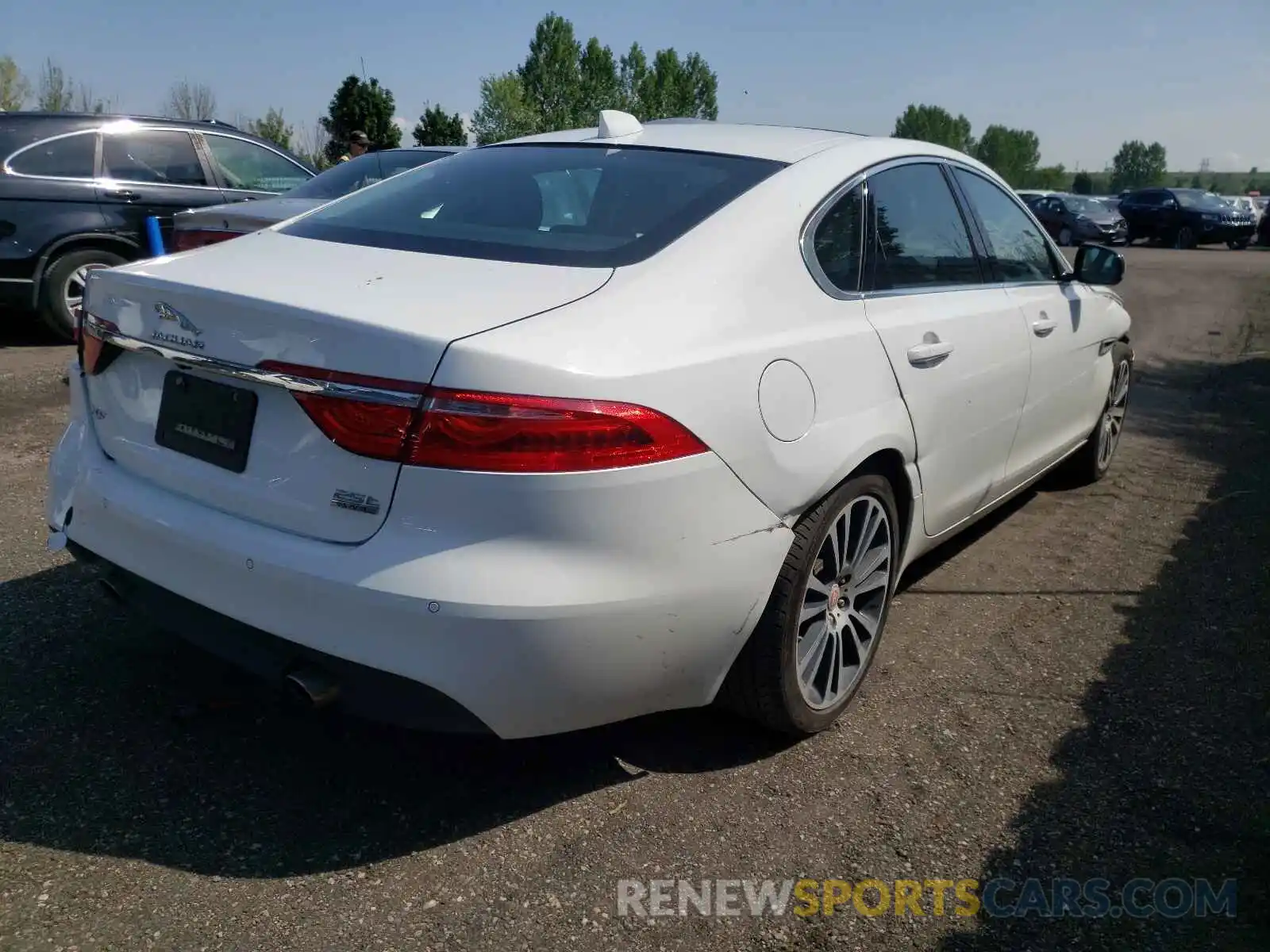 4 Photograph of a damaged car SAJBK4FX4KCY78161 JAGUAR XF 2019