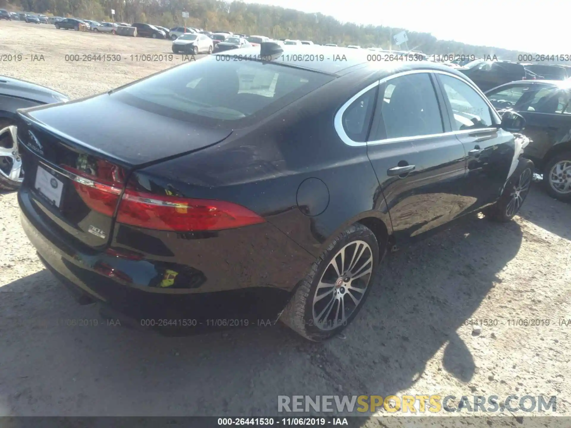 4 Photograph of a damaged car SAJBK4GX6KCY77530 JAGUAR XF 2019