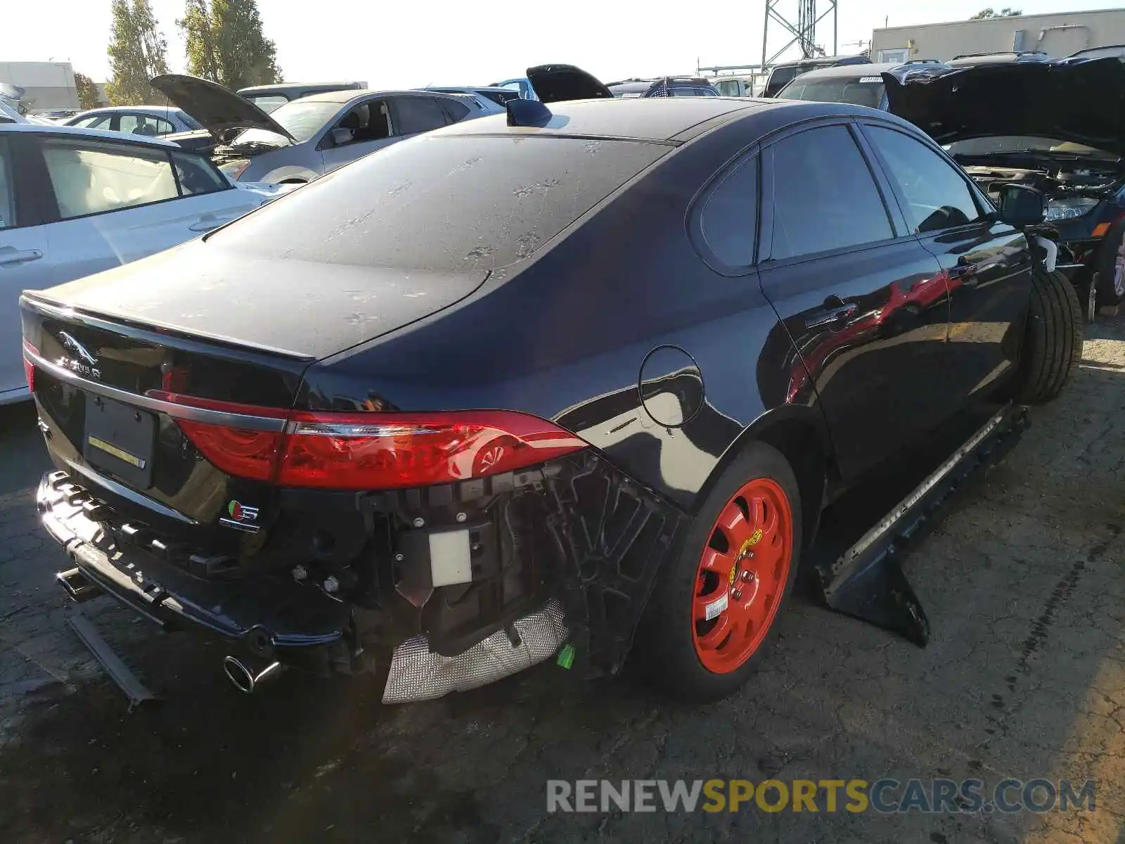 4 Photograph of a damaged car SAJBM4FV5KCY77657 JAGUAR XF 2019