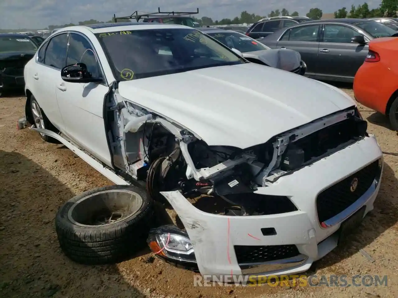 1 Photograph of a damaged car SAJBD4FX0LCY82963 JAGUAR XF 2020