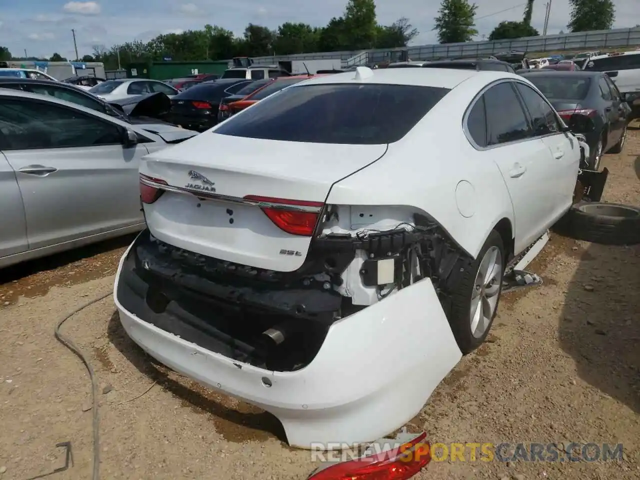 4 Photograph of a damaged car SAJBD4FX0LCY82963 JAGUAR XF 2020