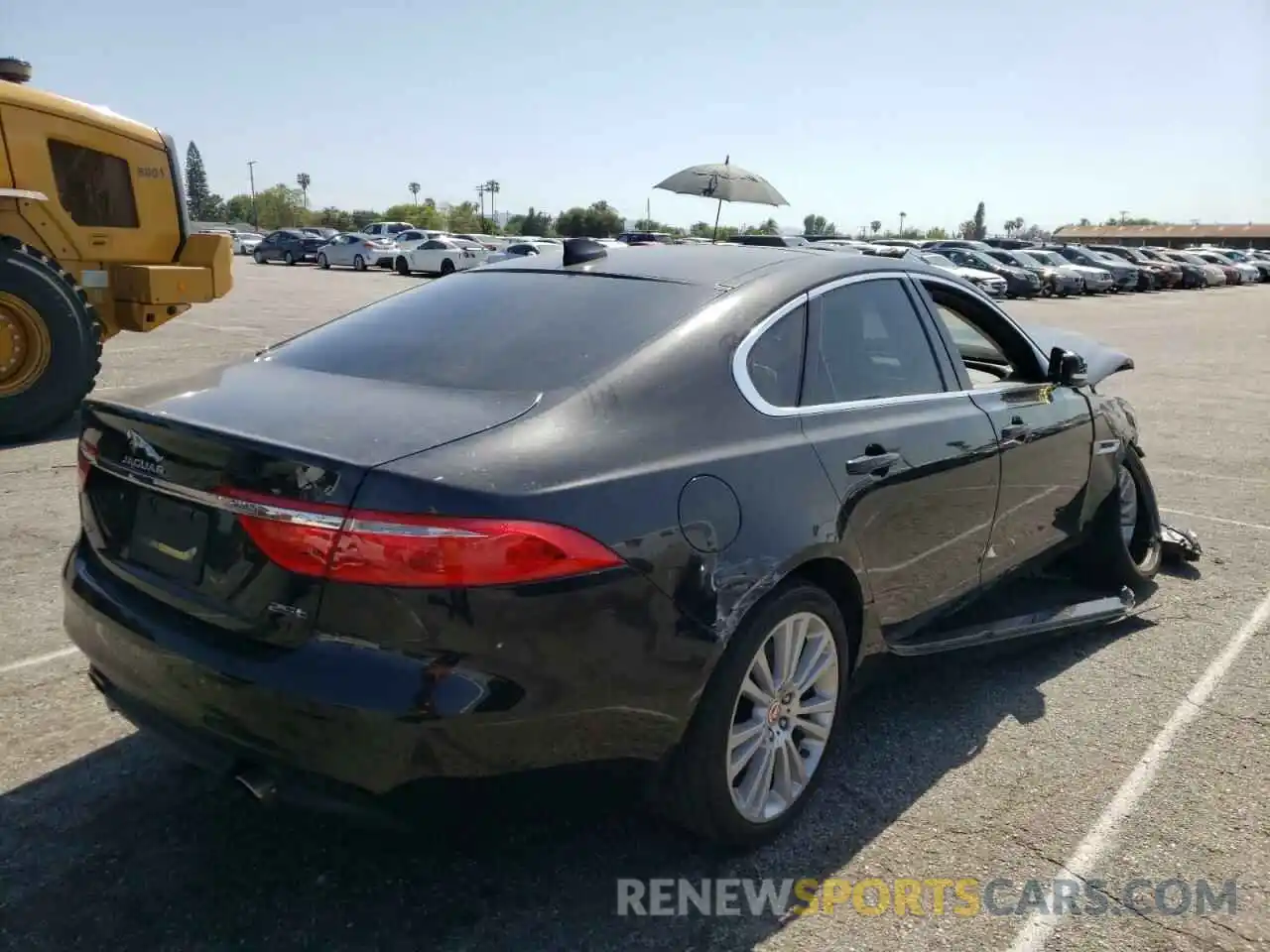 4 Photograph of a damaged car SAJBD4FX6LCY85012 JAGUAR XF 2020