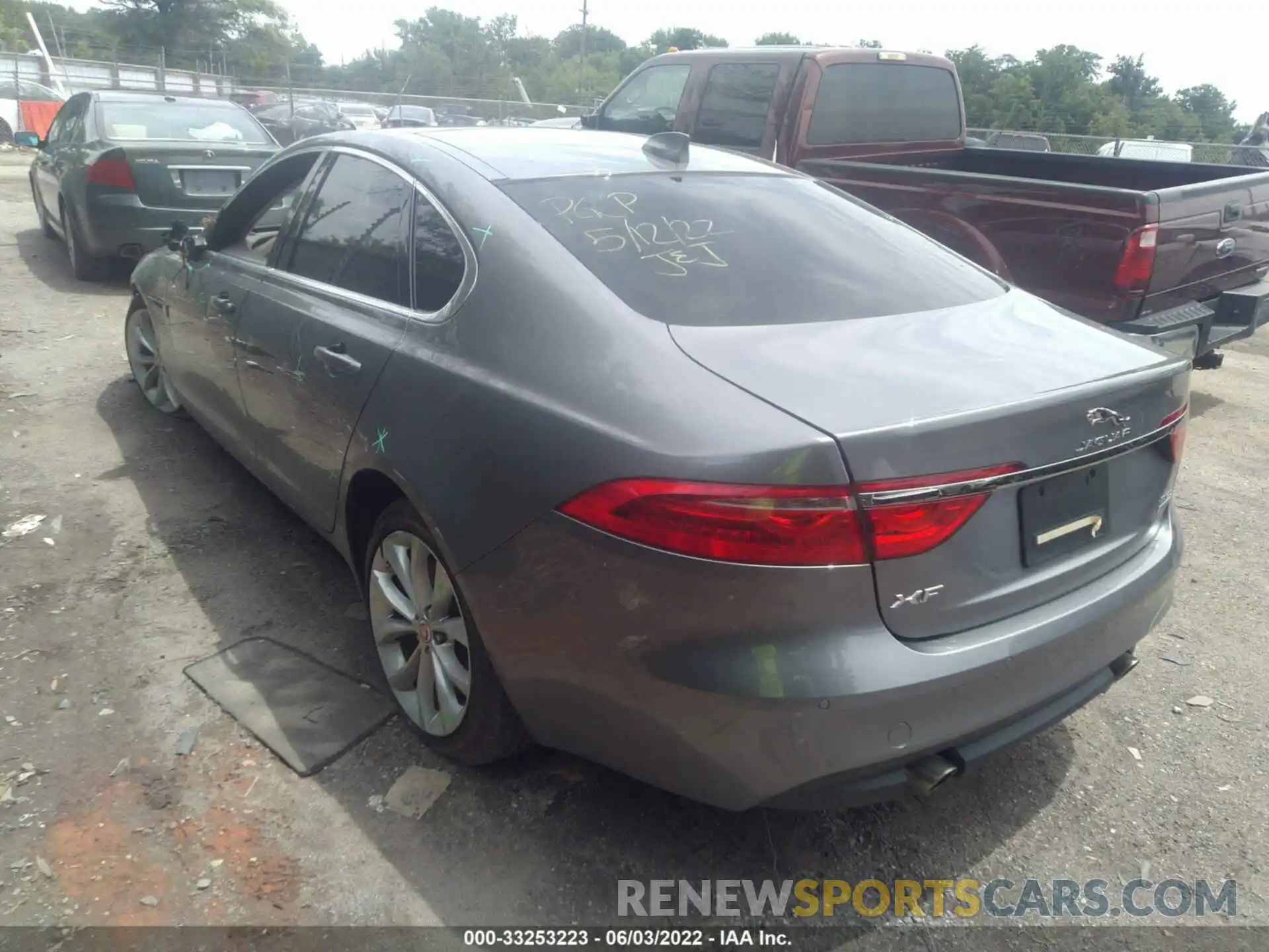 3 Photograph of a damaged car SAJBJ4FX3LCY82965 JAGUAR XF 2020