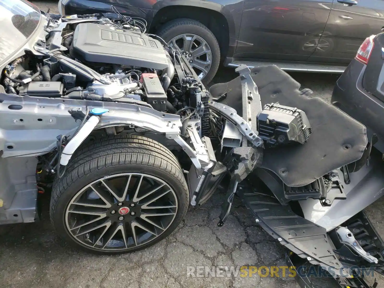 9 Фотография поврежденного автомобиля SAJBX4GX3LCY83644 JAGUAR XF 2020