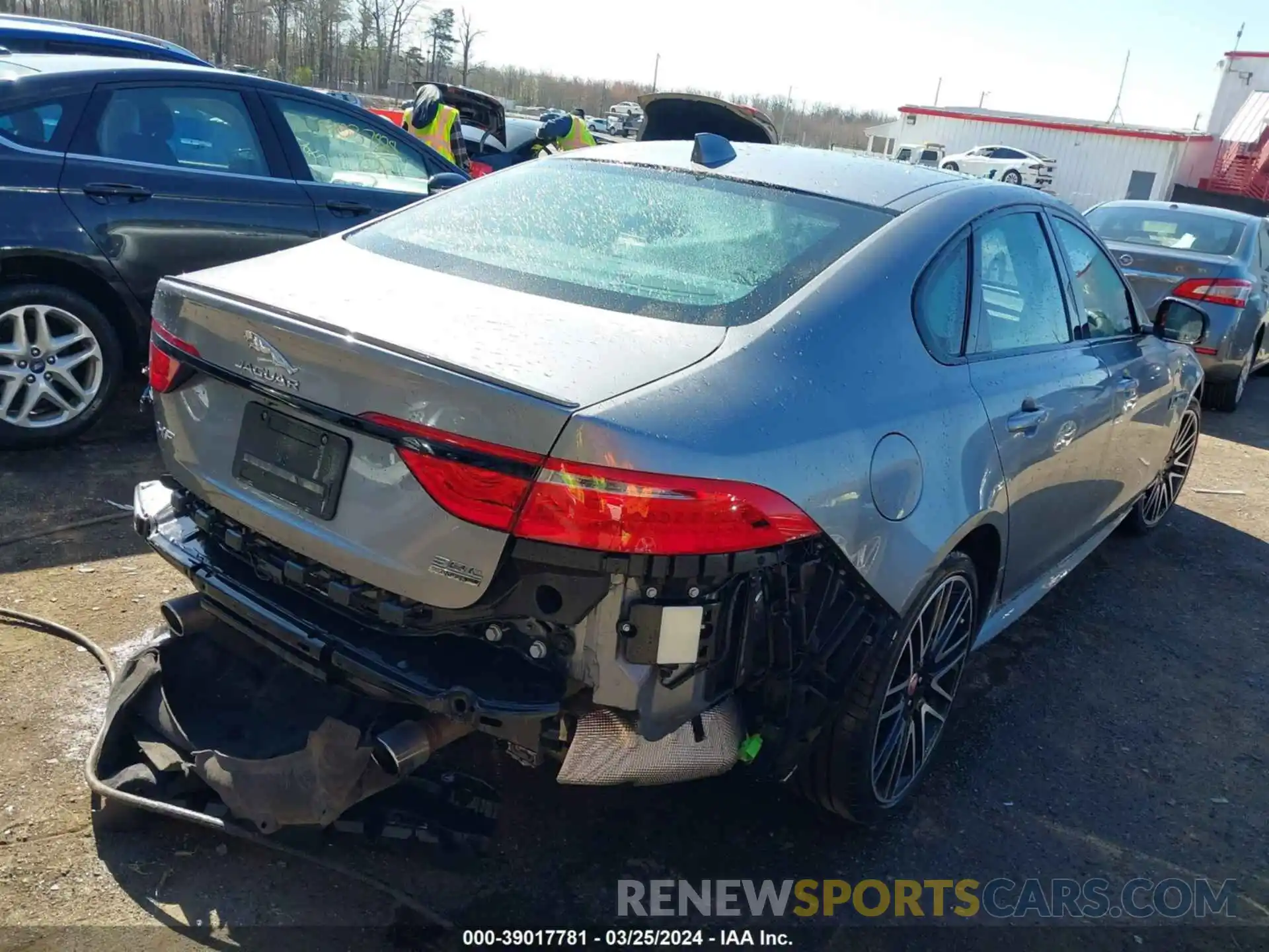 4 Photograph of a damaged car SAJBX4GX7LCY86255 JAGUAR XF 2020