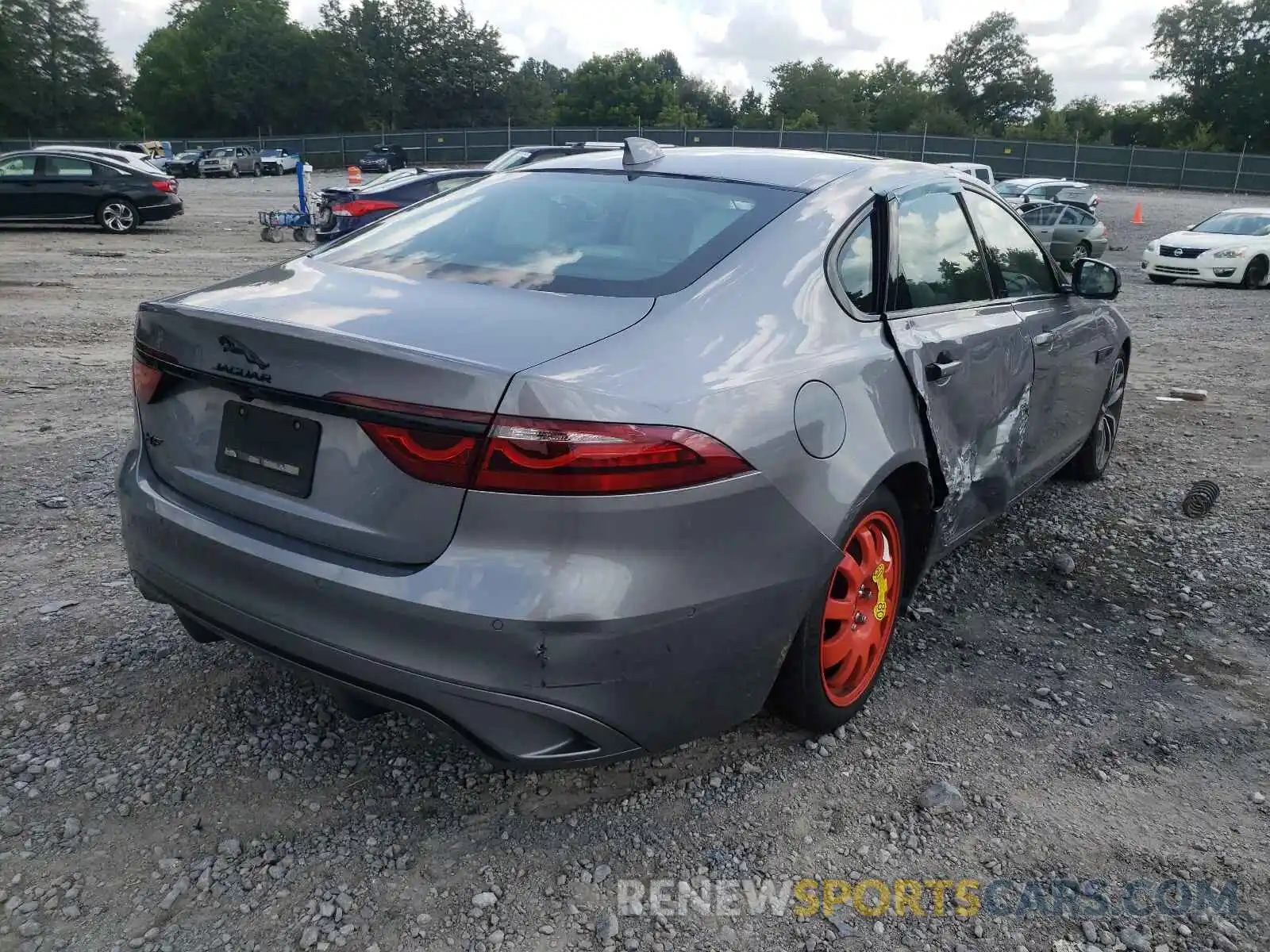 4 Photograph of a damaged car SAJBG4FX8MCY88969 JAGUAR XF 2021