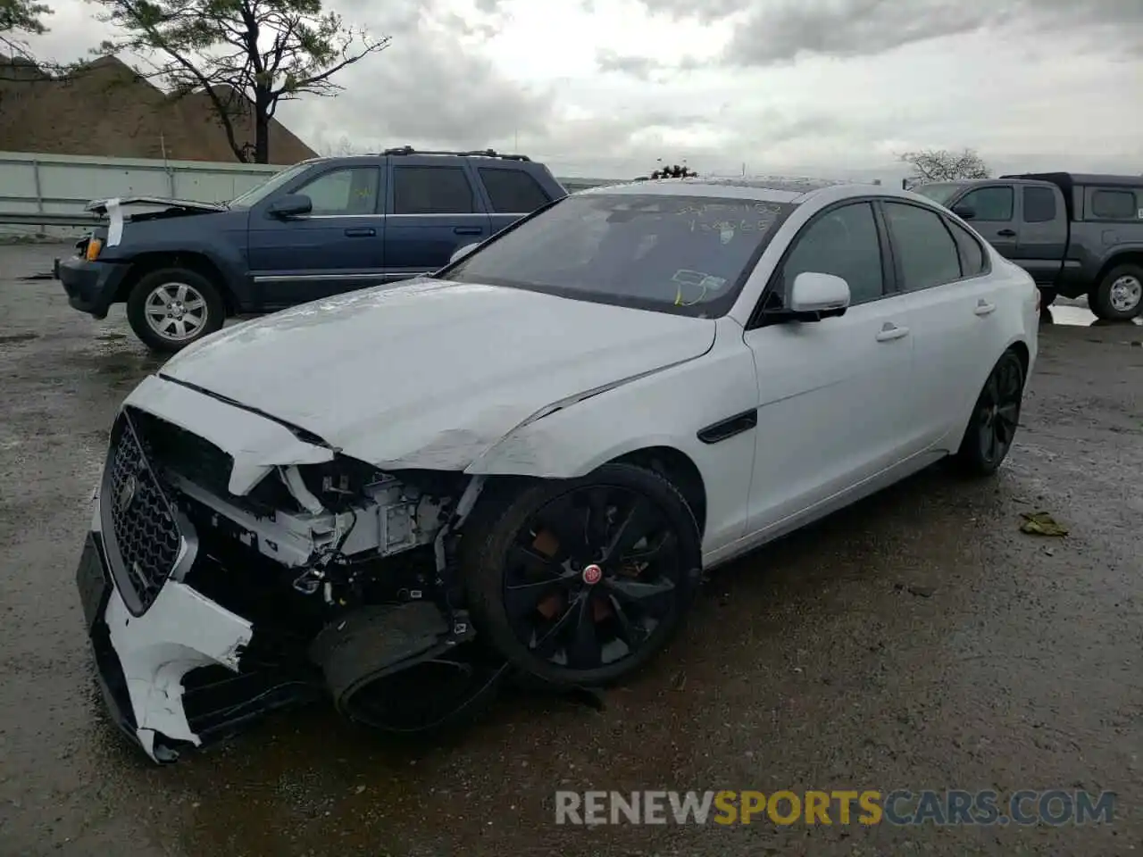 2 Photograph of a damaged car SAJBL4GX3MCY88565 JAGUAR XF 2021