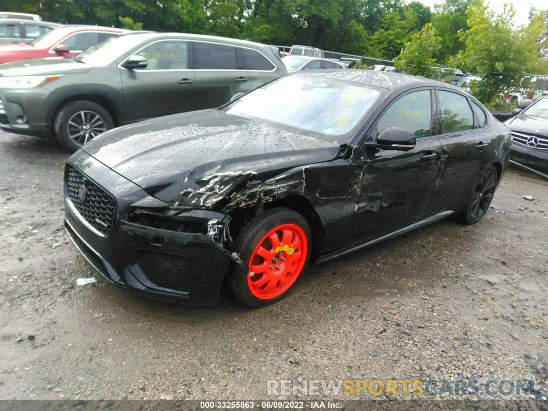 2 Photograph of a damaged car SAJBL4GX8MCY88917 JAGUAR XF 2021