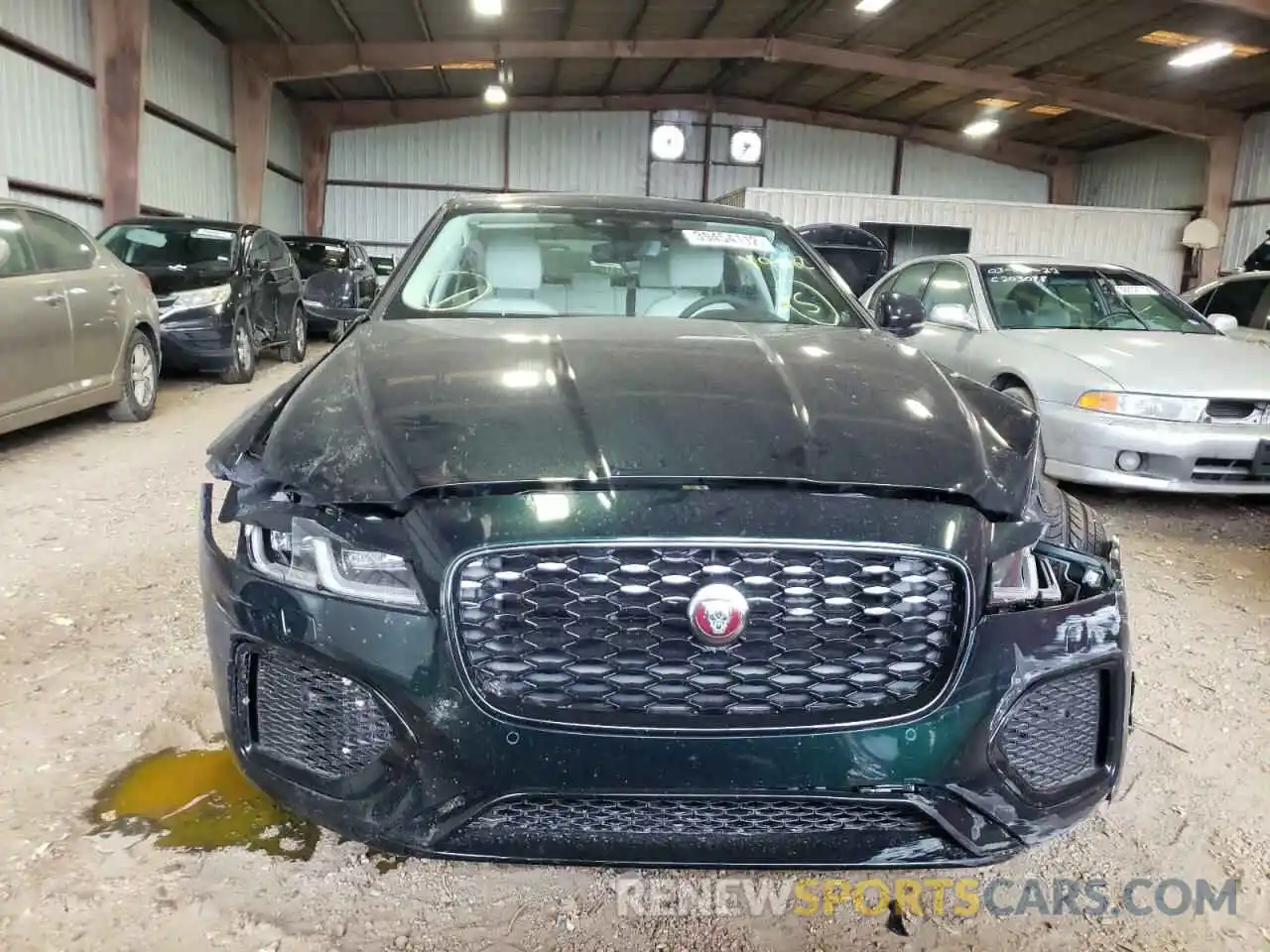 9 Photograph of a damaged car SAJBG4FX4NCY91062 JAGUAR XF 2022