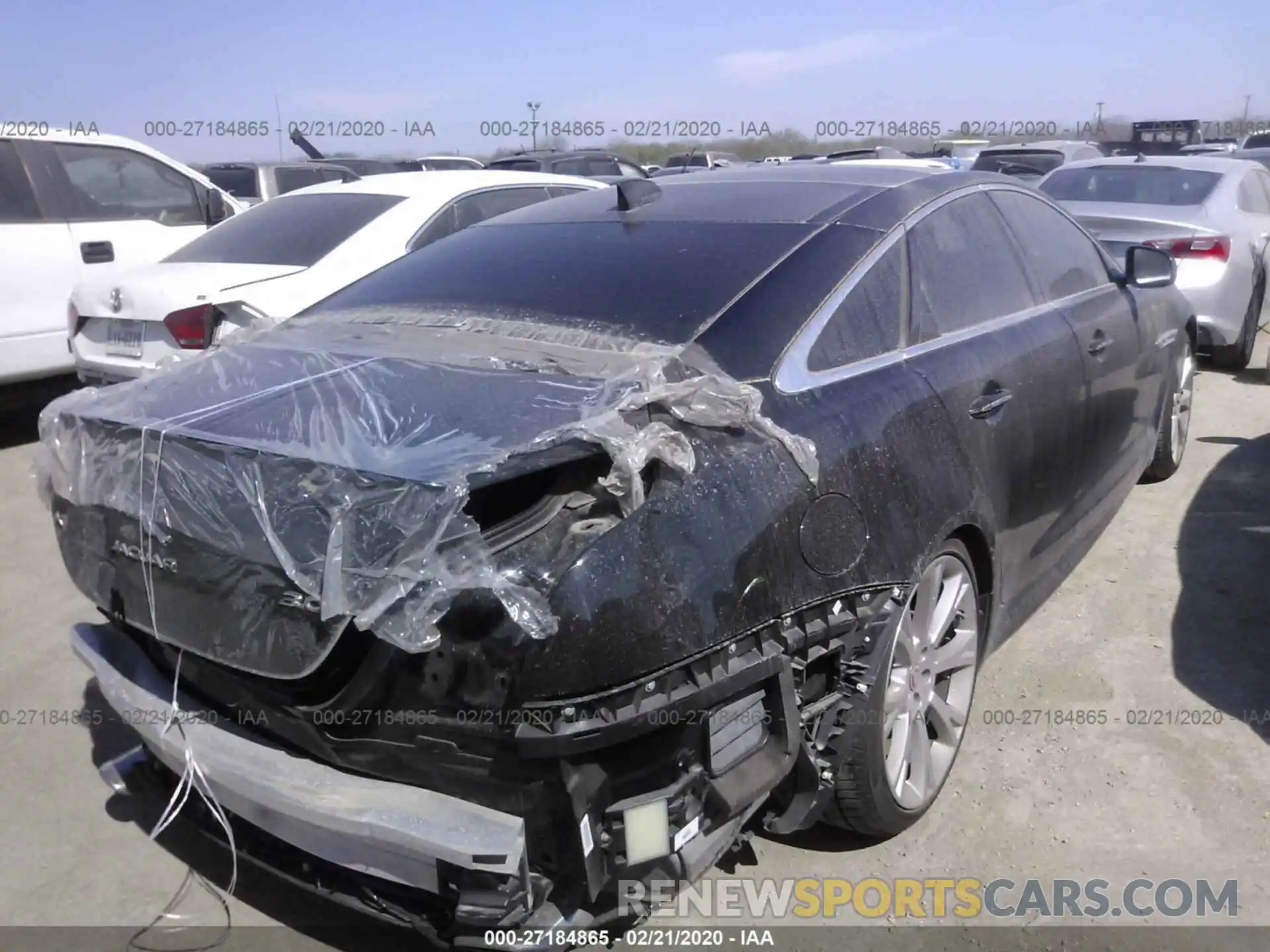 4 Photograph of a damaged car SAJWA1C71K8W18374 JAGUAR XJ 2019