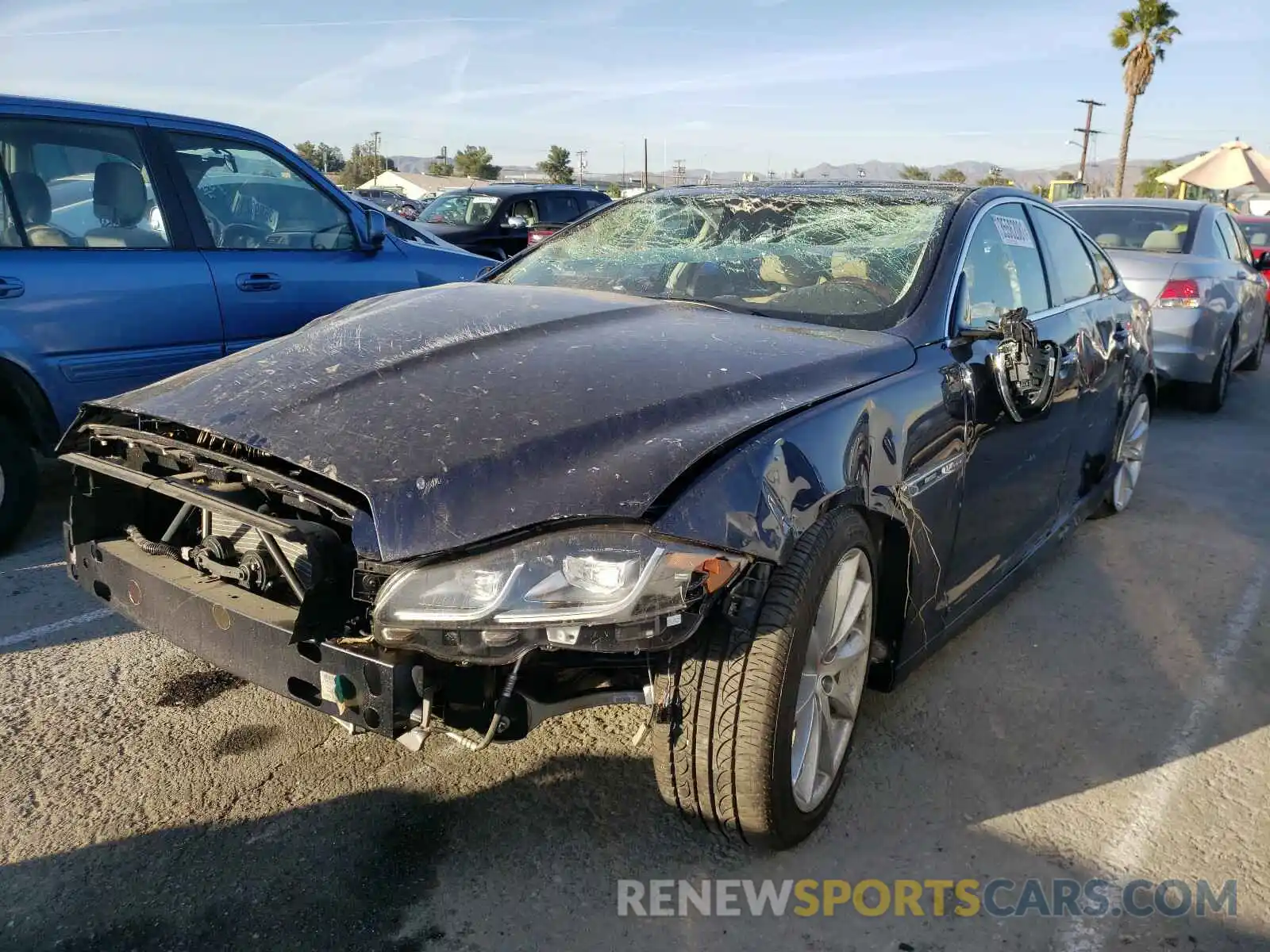 2 Photograph of a damaged car SAJWA1C76K8W20282 JAGUAR XJ 2019