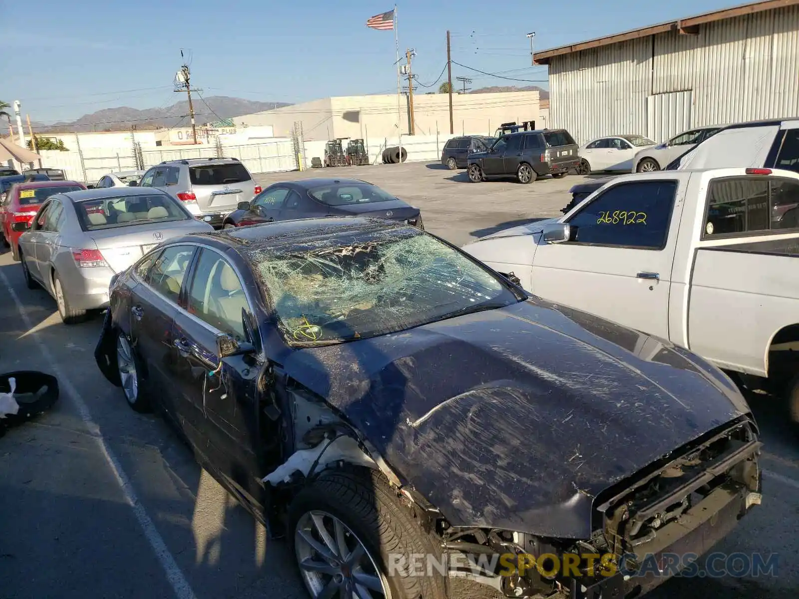 9 Photograph of a damaged car SAJWA1C76K8W20282 JAGUAR XJ 2019