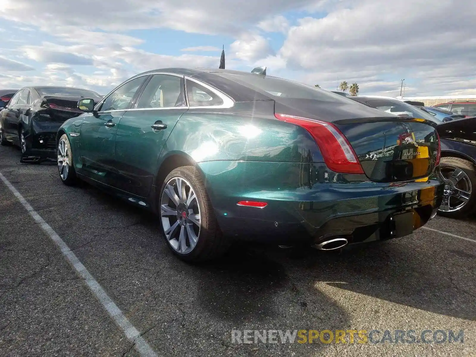 3 Photograph of a damaged car SAJWA1C77K8W19528 JAGUAR XJ 2019