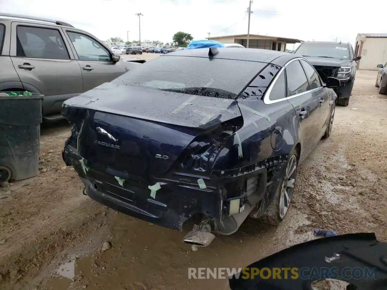 4 Photograph of a damaged car SAJWA2G74K8W20636 JAGUAR XJ 2019