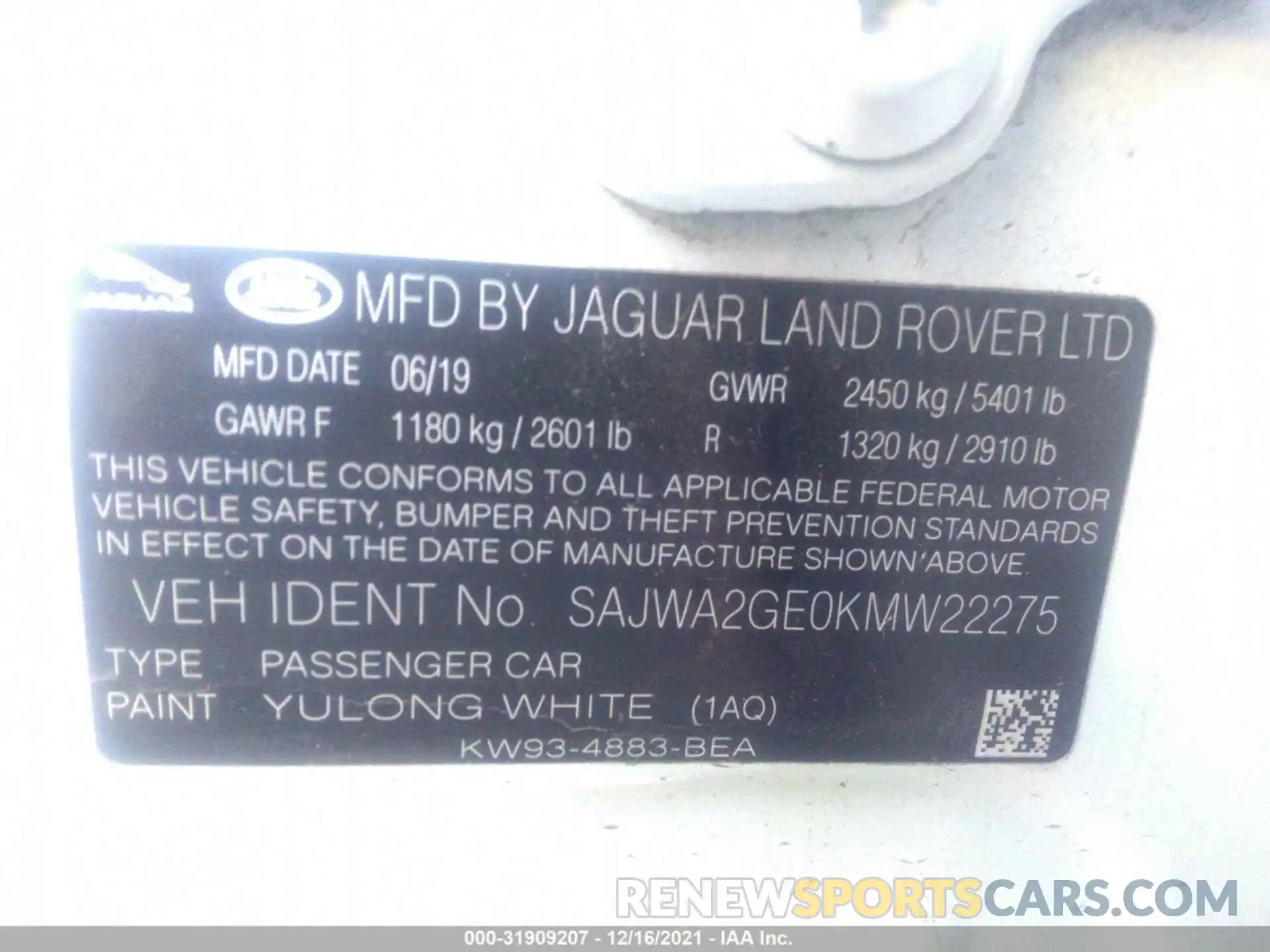 9 Photograph of a damaged car SAJWA2GE0KMW22275 JAGUAR XJ 2019