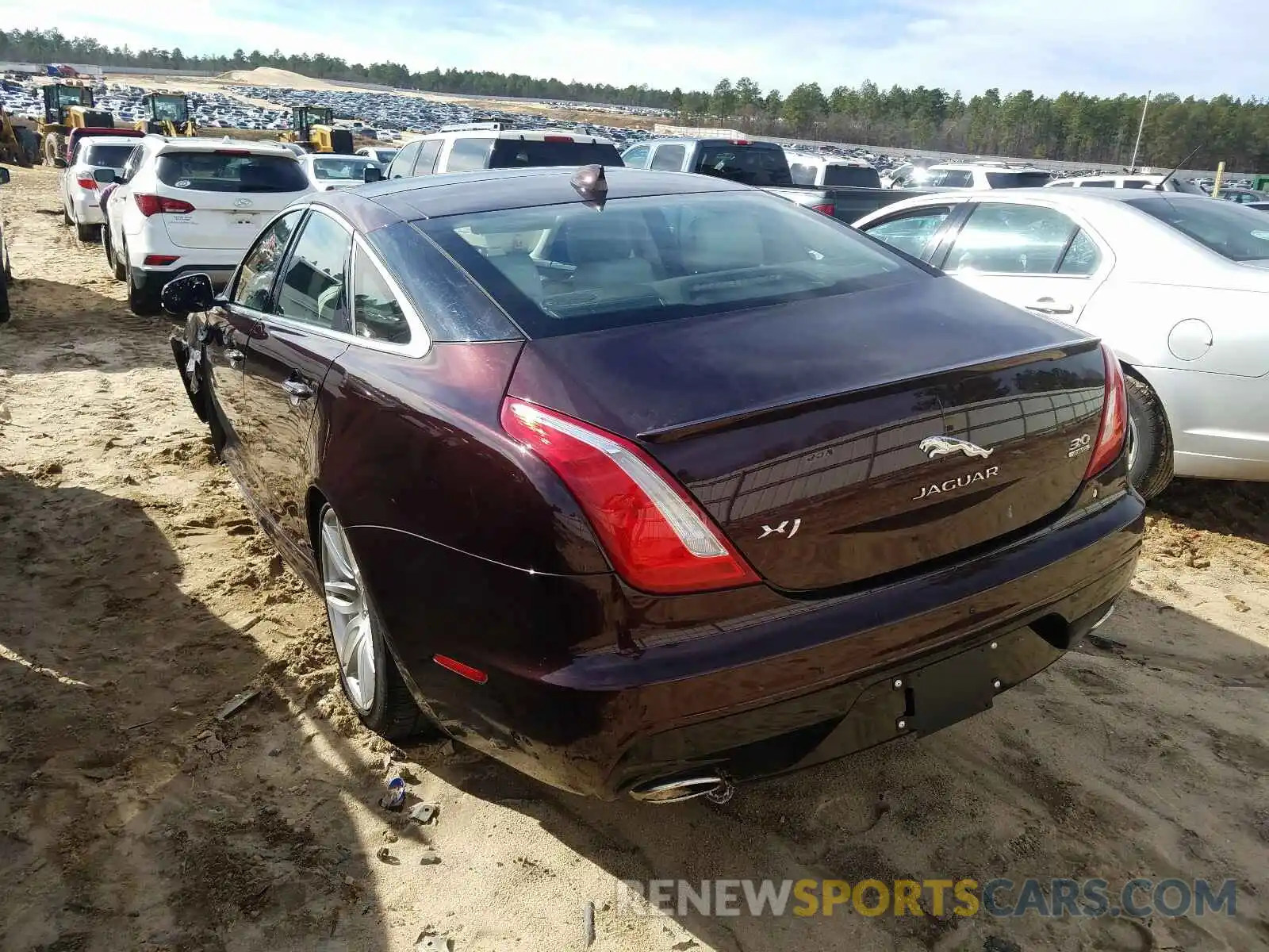 3 Photograph of a damaged car SAJWJ1CD8K8W20161 JAGUAR XJ 2019