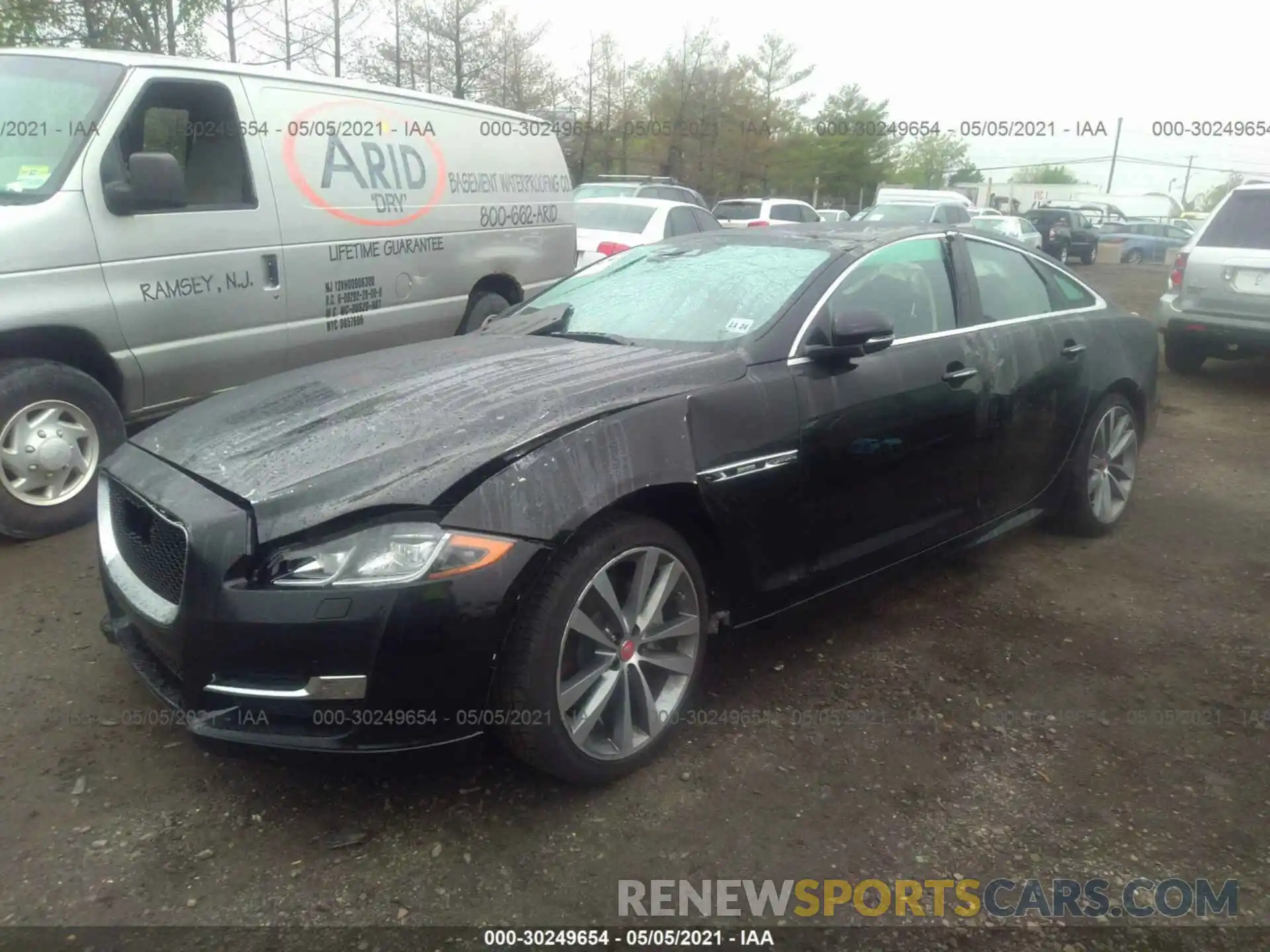 2 Photograph of a damaged car SAJWJ1CD8K8W21309 JAGUAR XJ 2019