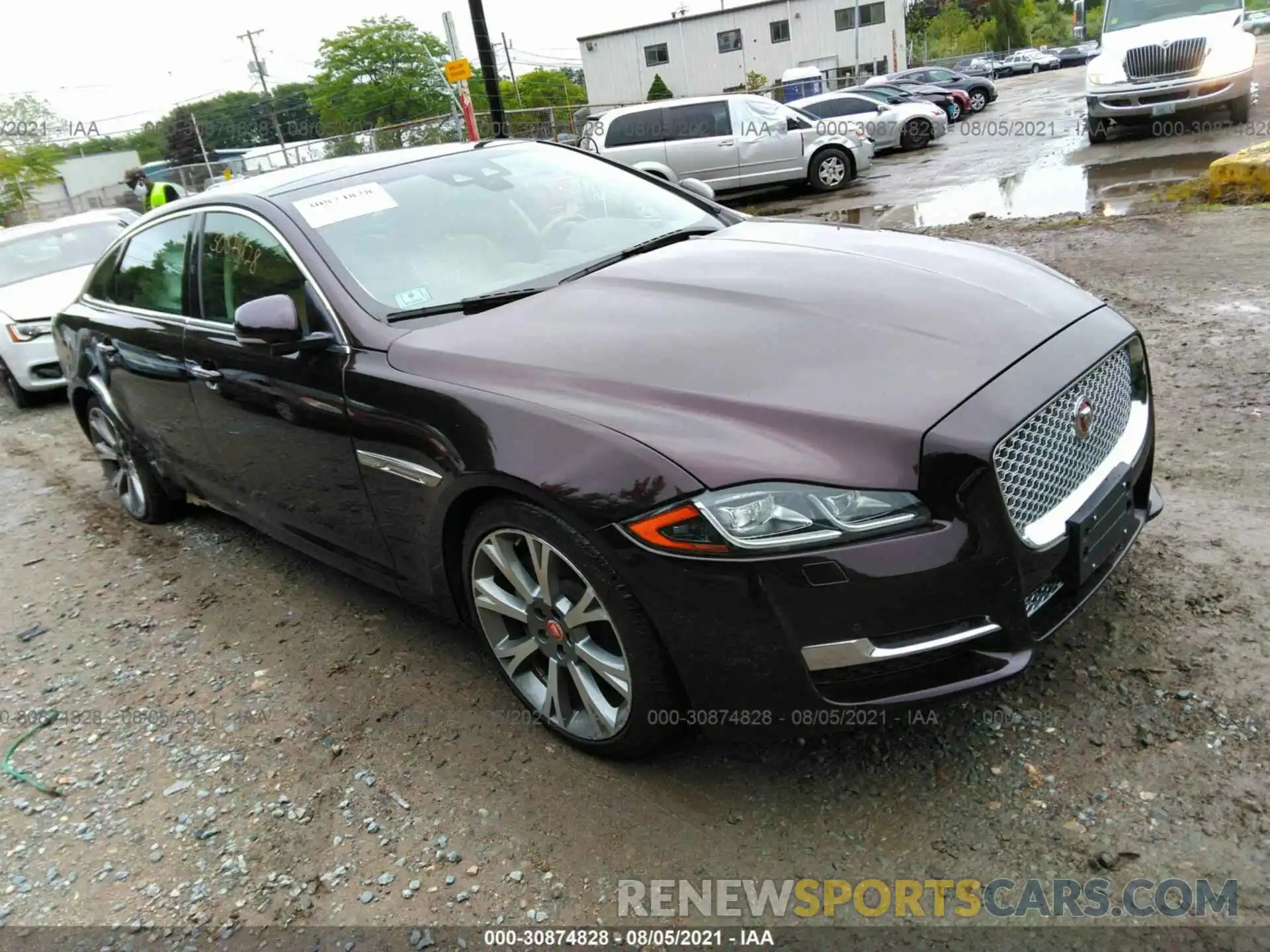 1 Фотография поврежденного автомобиля SAJWJ2GD5K8W20196 JAGUAR XJ 2019