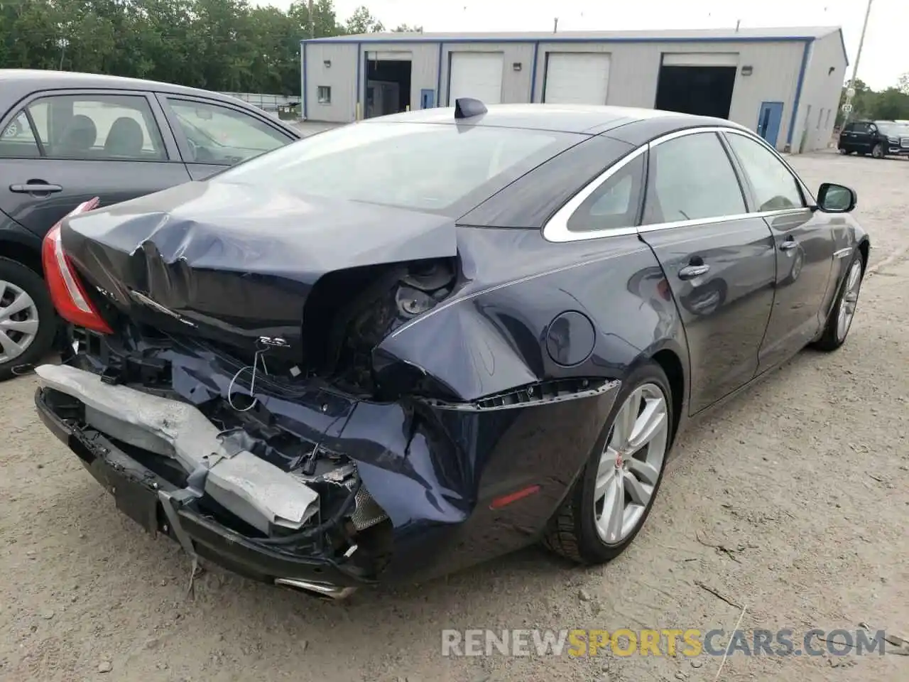 4 Photograph of a damaged car SAJWJ2GD6K8W18991 JAGUAR XJ 2019