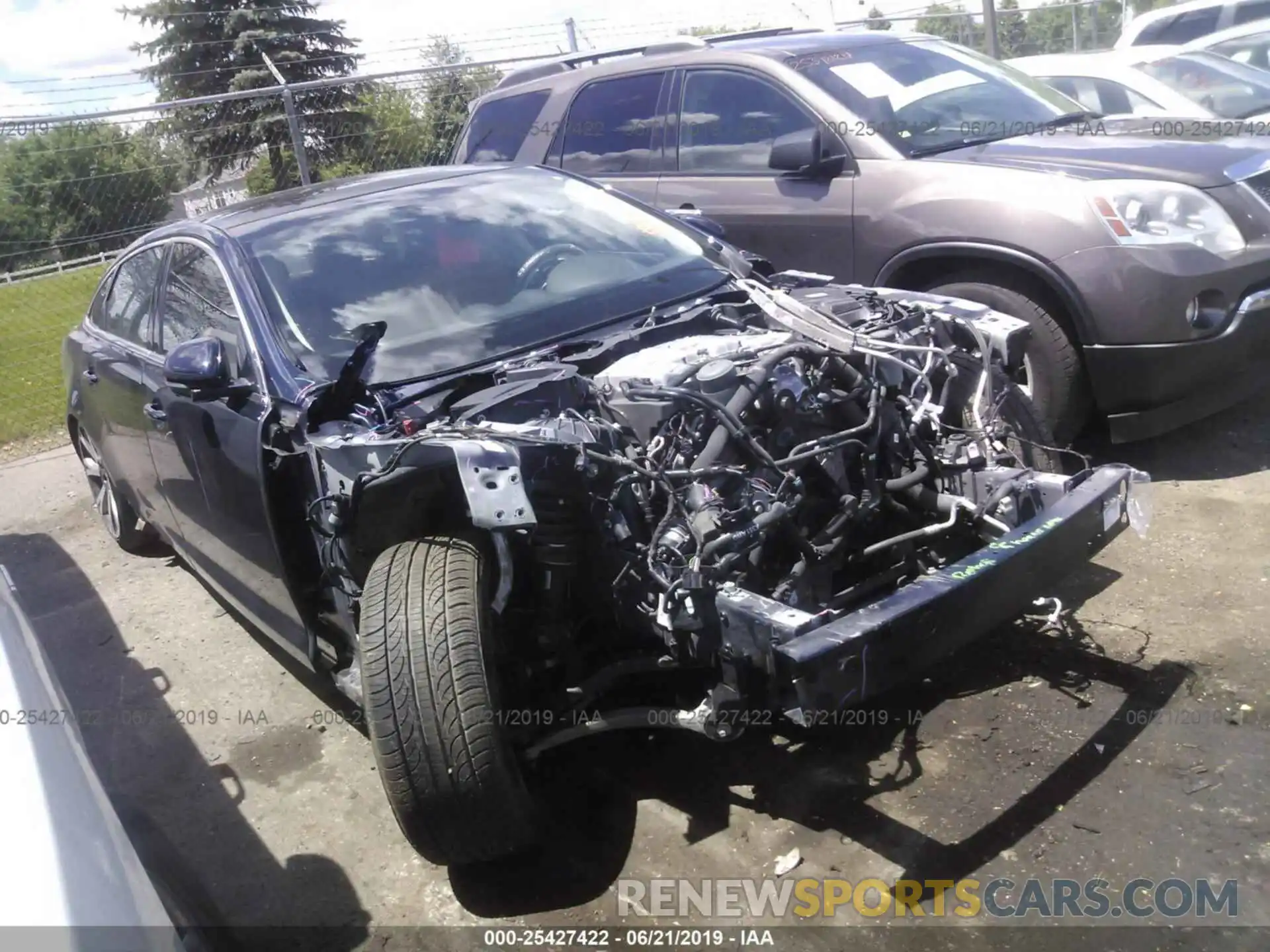 1 Photograph of a damaged car SAJWJ2GDXK8W18766 JAGUAR XJL 2019