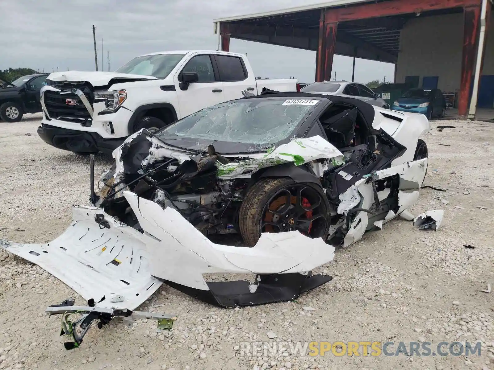 2 Photograph of a damaged car ZHWUR2ZF0KLA12333 LAMBORGHINI ALL MODELS 2019