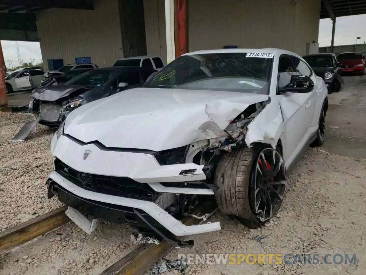 9 Photograph of a damaged car ZPBUA1ZL0KLA00852 LAMBORGHINI ALL MODELS 2019