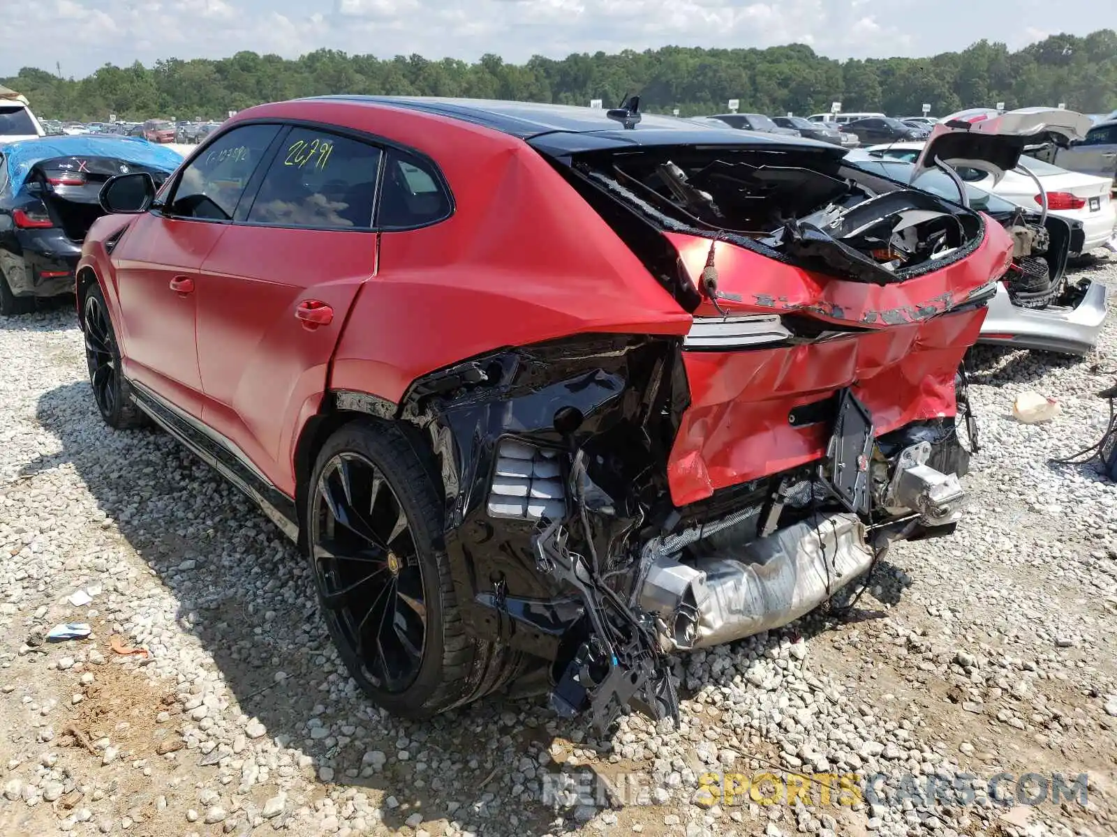 3 Photograph of a damaged car ZPBUA1ZL2KLA03817 LAMBORGHINI ALL MODELS 2019