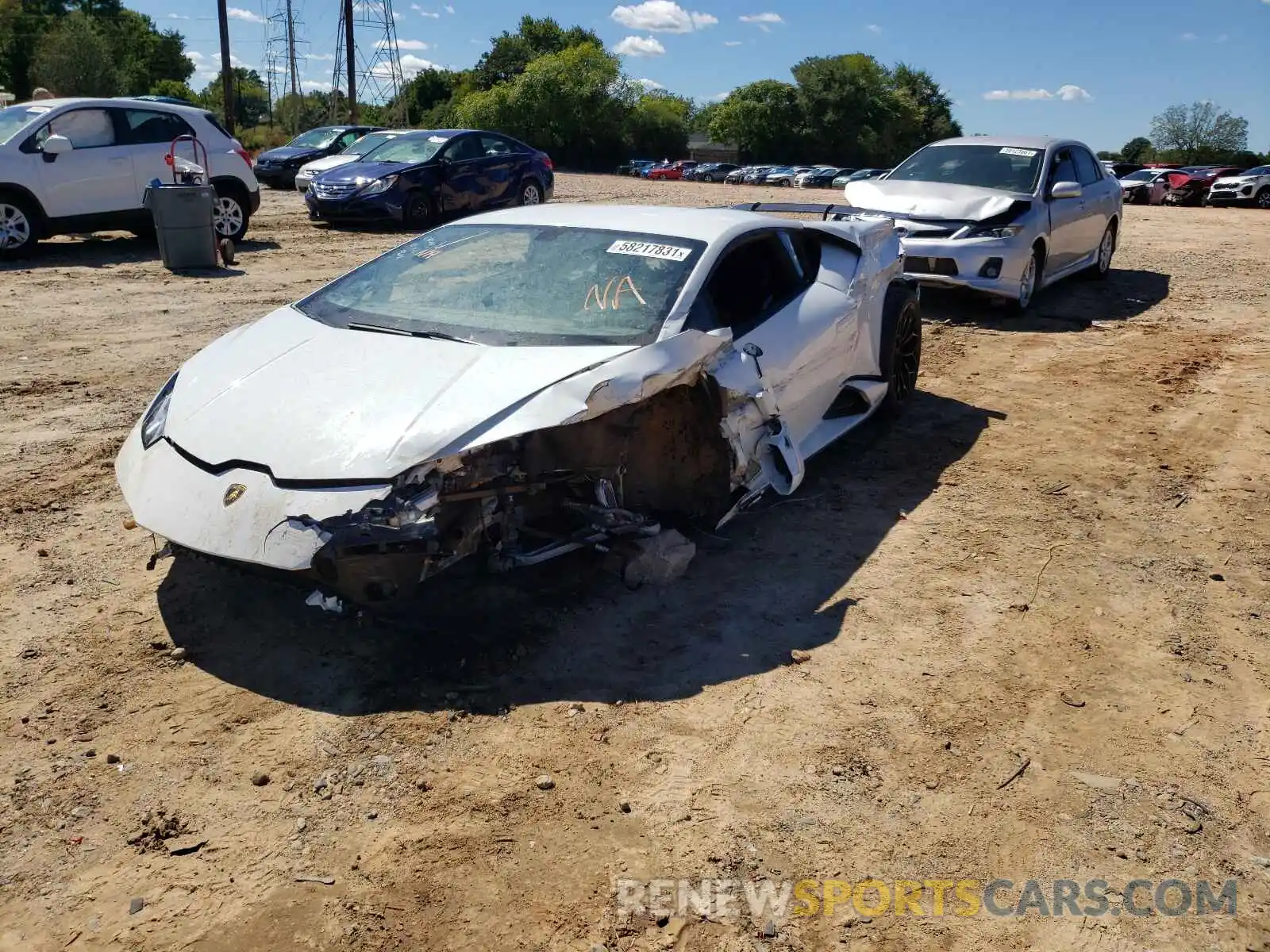 2 Photograph of a damaged car ZHWUF4ZF9LLA13390 LAMBORGHINI ALL MODELS 2020