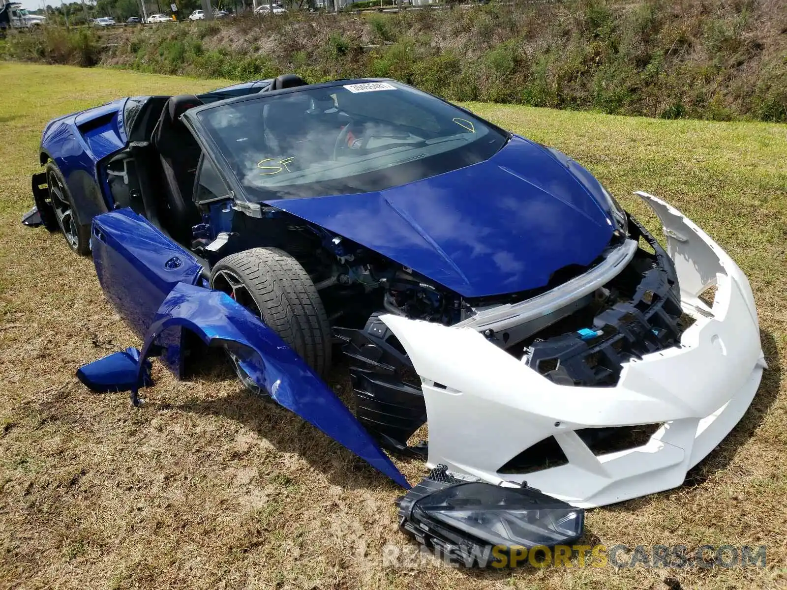 1 Photograph of a damaged car ZHWUT4ZF1LLA12985 LAMBORGHINI ALL MODELS 2020