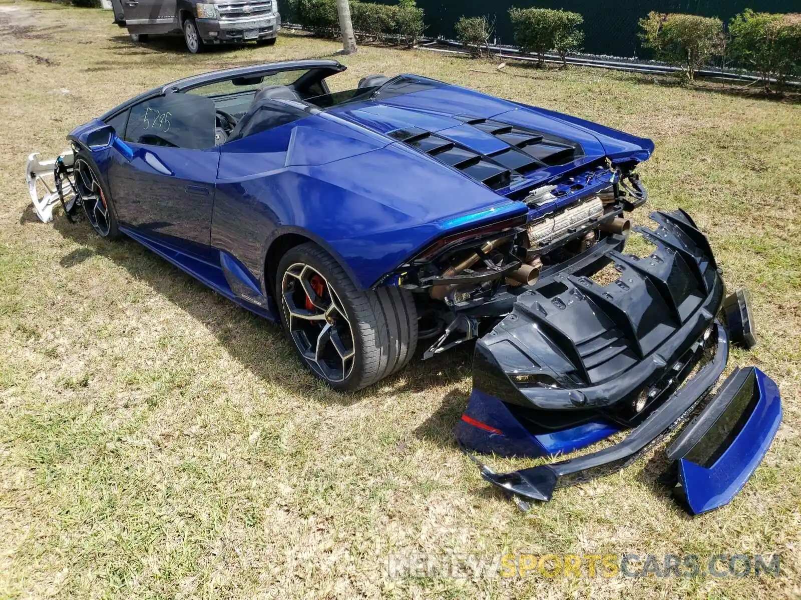 3 Photograph of a damaged car ZHWUT4ZF1LLA12985 LAMBORGHINI ALL MODELS 2020